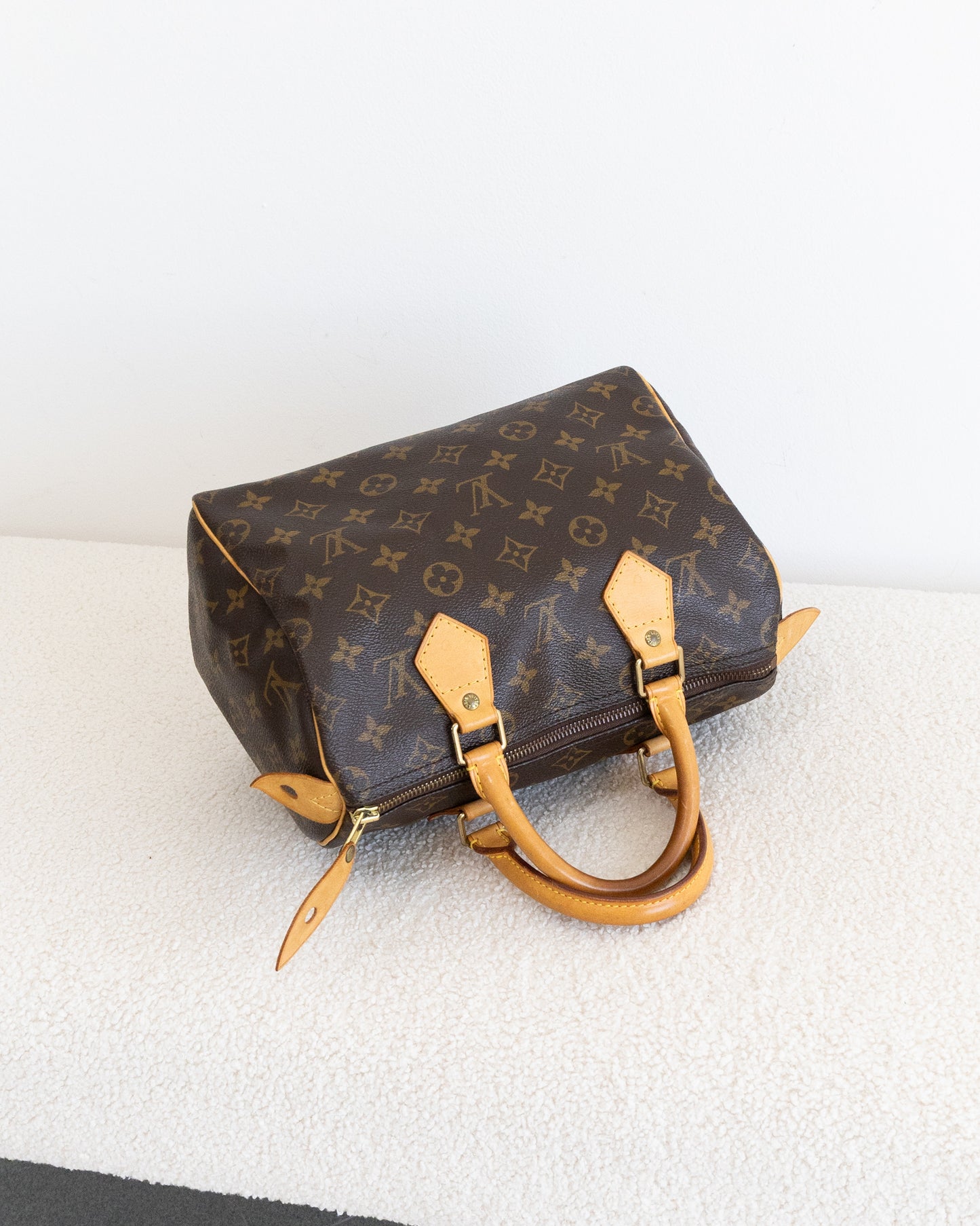 LOUIS VUITTON Speedy 25