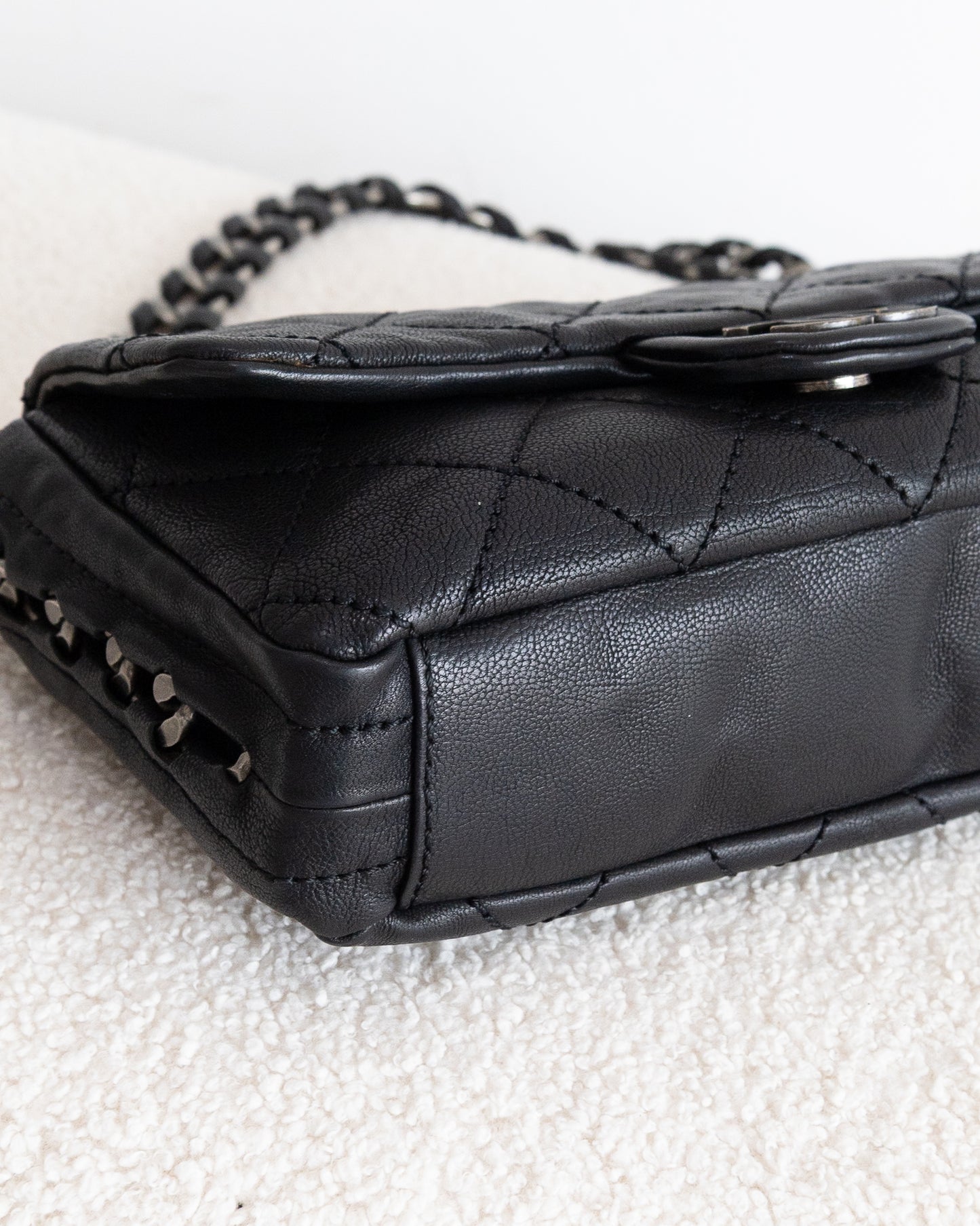 CHANEL Chain Flap Shoulder bag