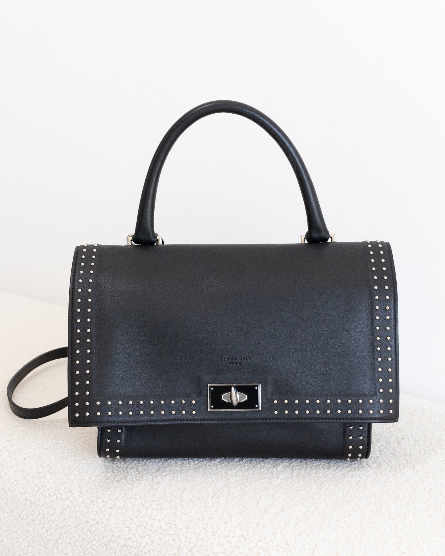GIVENCHY Medium Shark