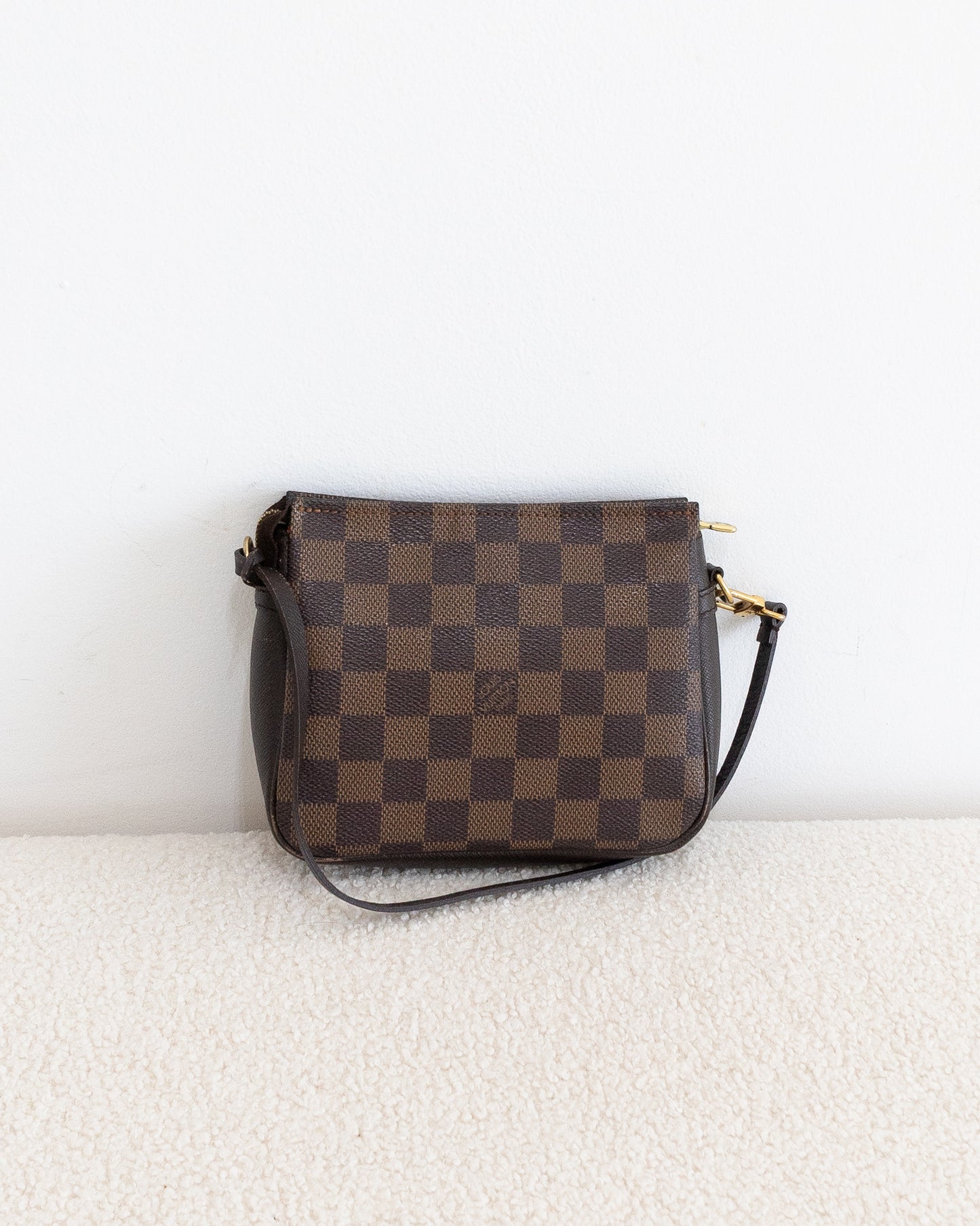 LOUIS VUITTON Trousse Pochette