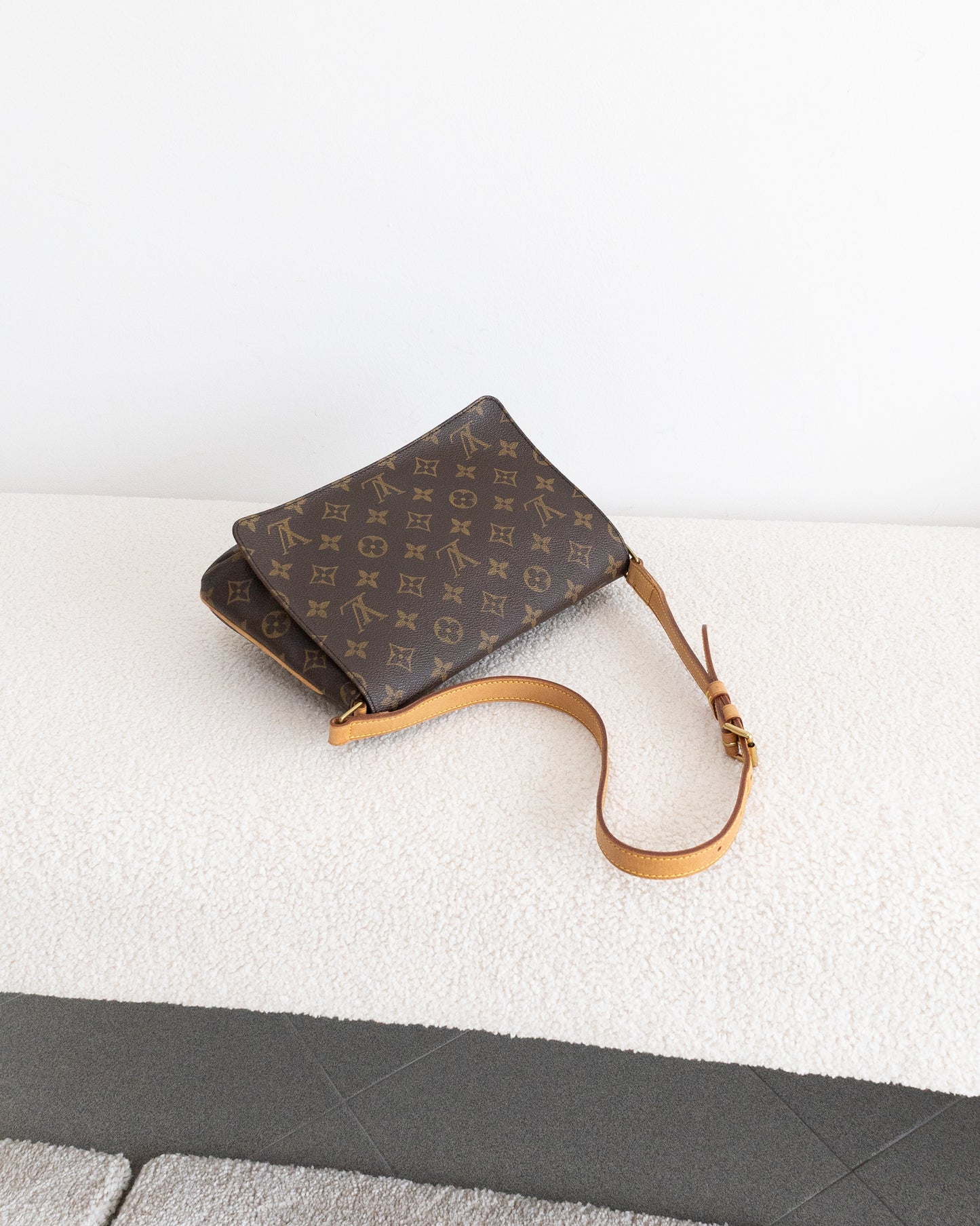 LOUIS VUITTON Musette Tango