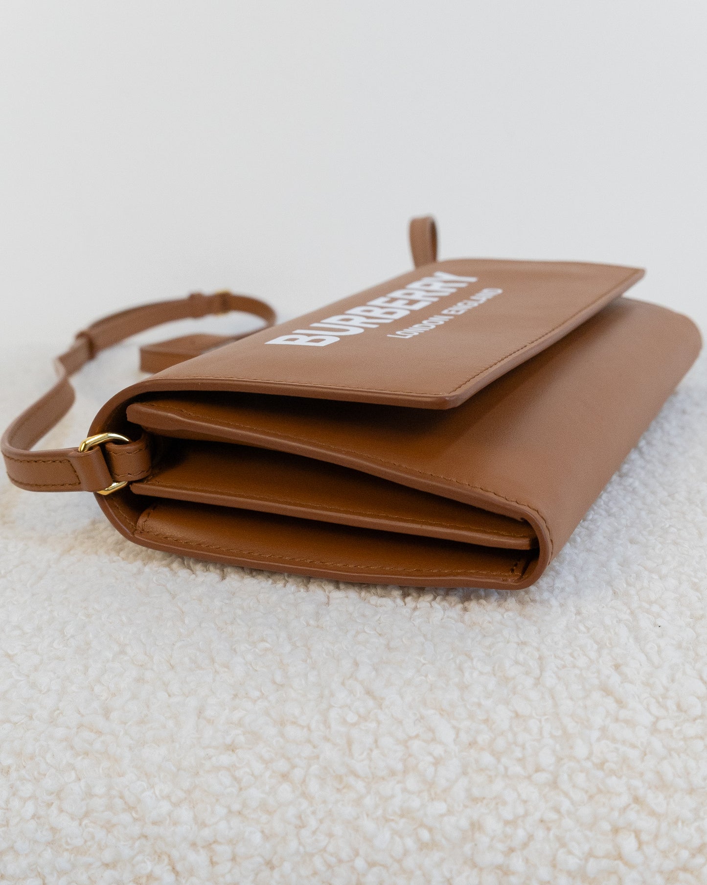 BURBERRY Hazelmere Logo