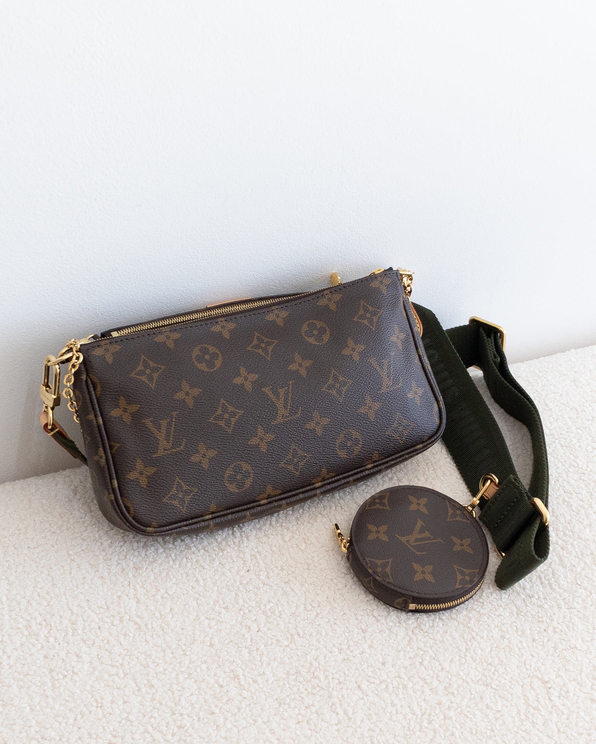 LOUIS VUITTON Multipochette Accessoires