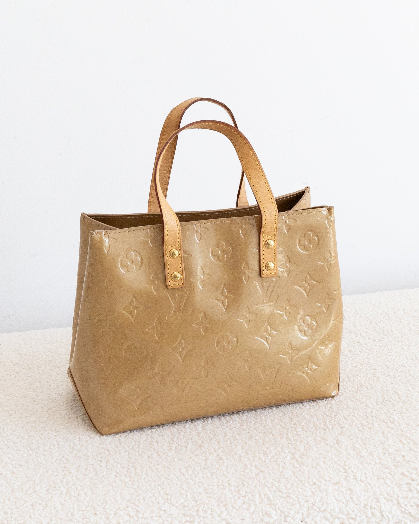 LOUIS VUITTON Reade PM