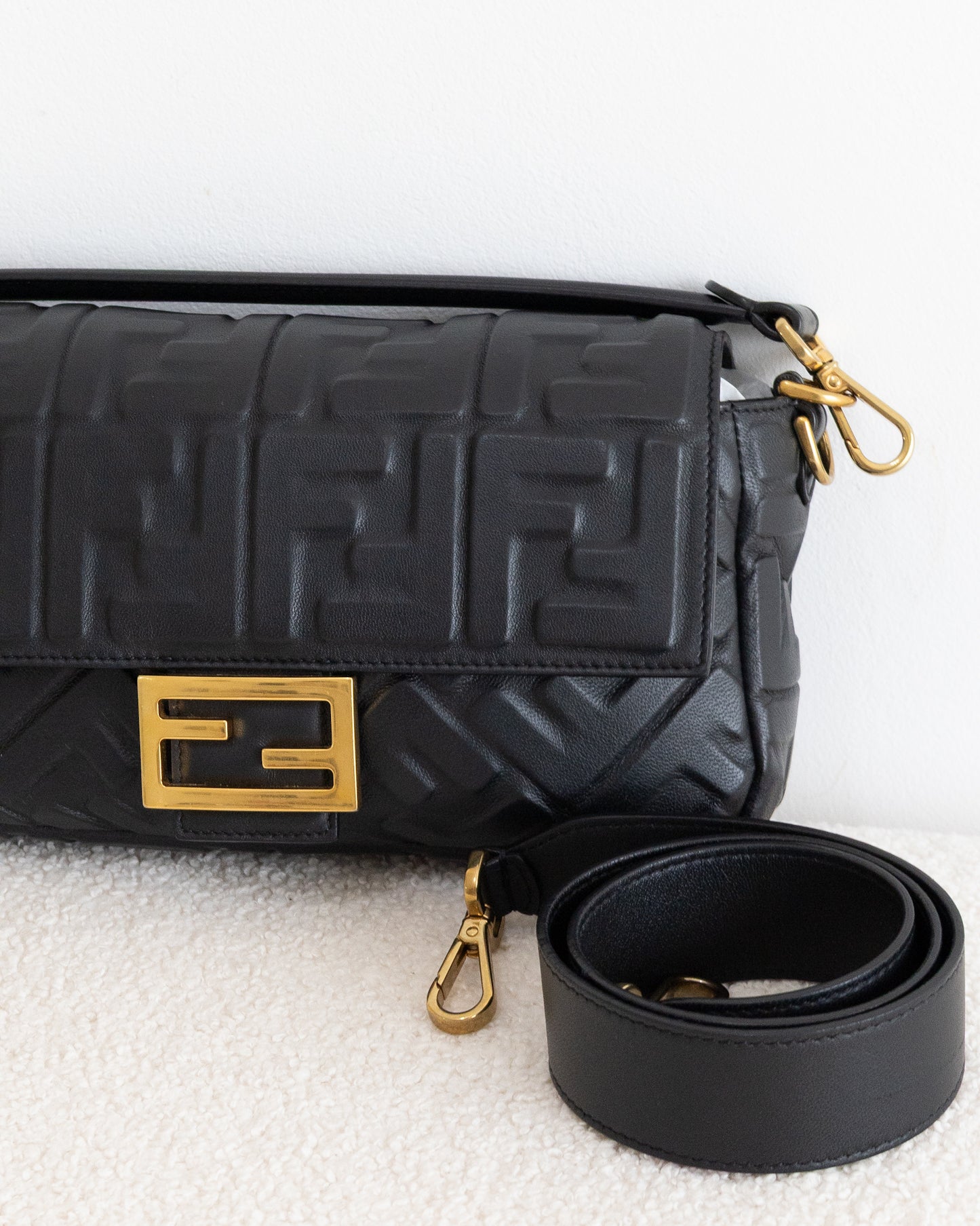 FENDI Baguette 2 ways