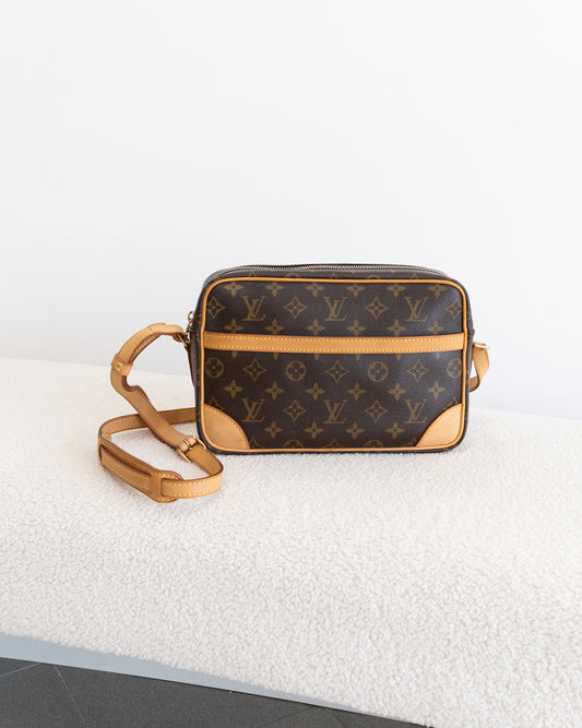 LOUIS VUITTON Trocadero 27