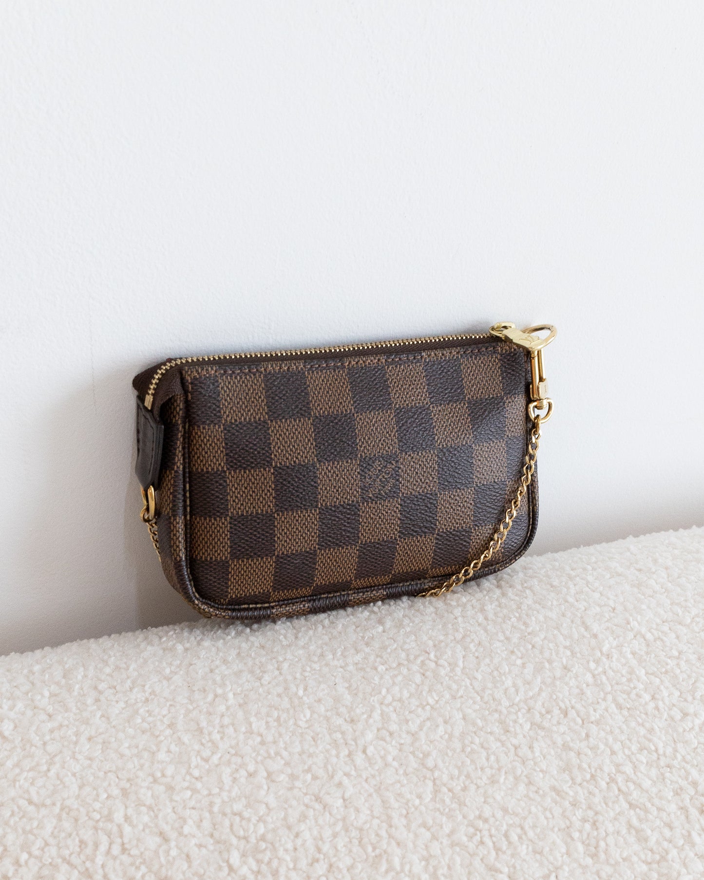 LOUIS VUITTON Mini Pochette Accessoires