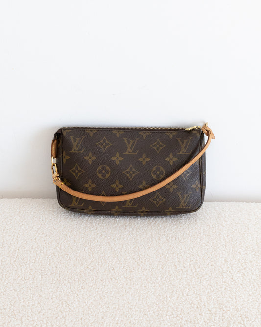 LOUIS VUITTON Pochette Accessoires