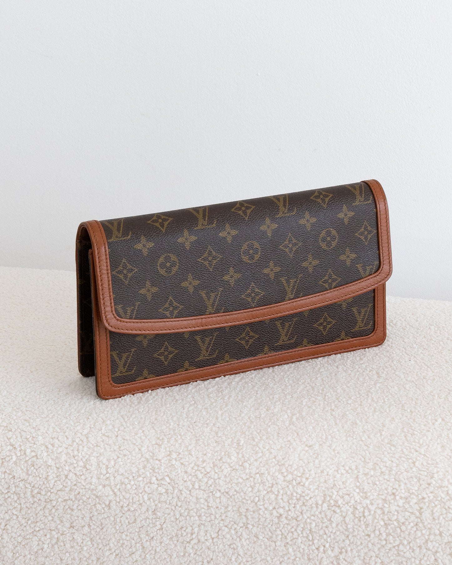 LOUIS VUITTON Pochette Dame GM