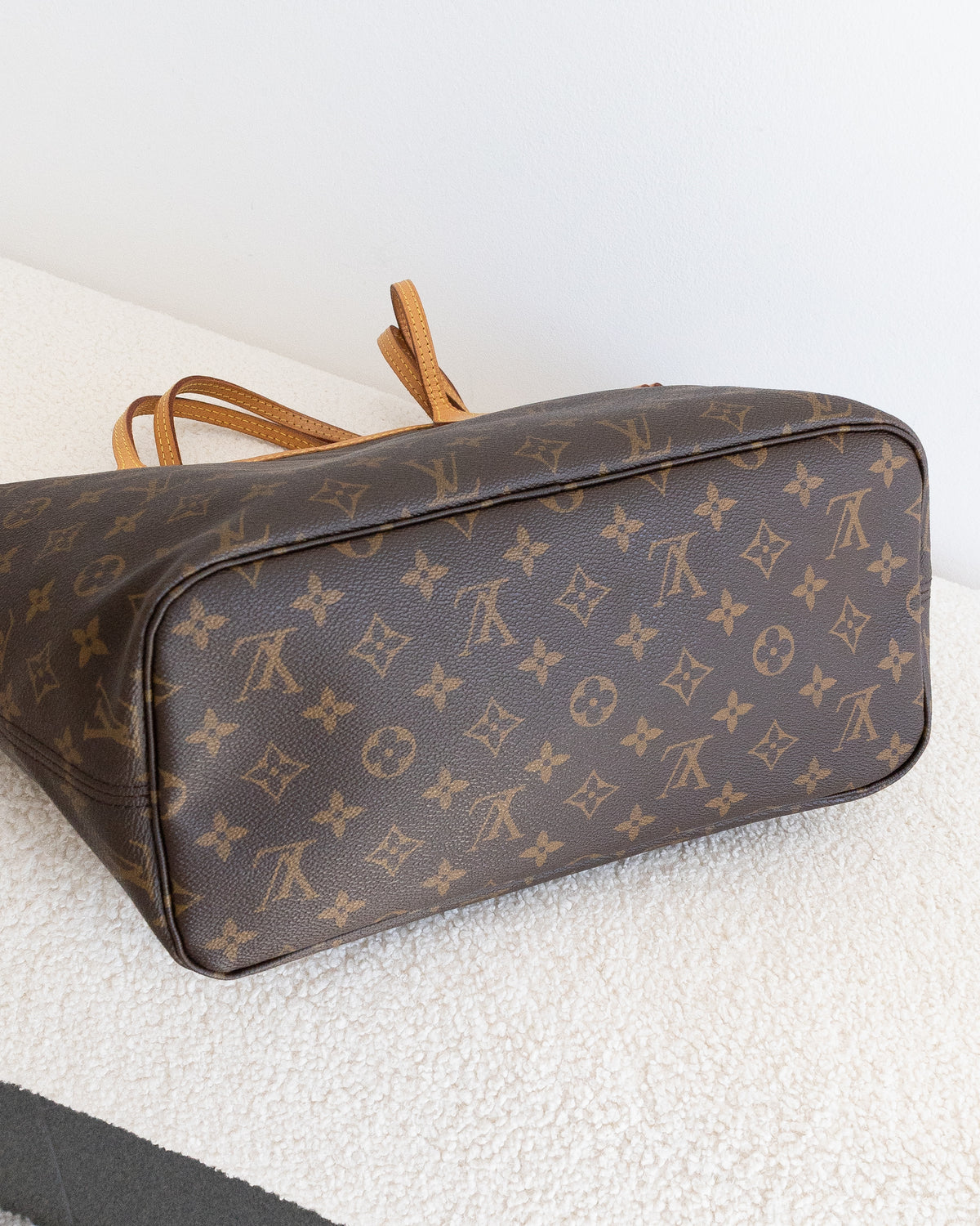 LOUIS VUITTON Neverfull MM