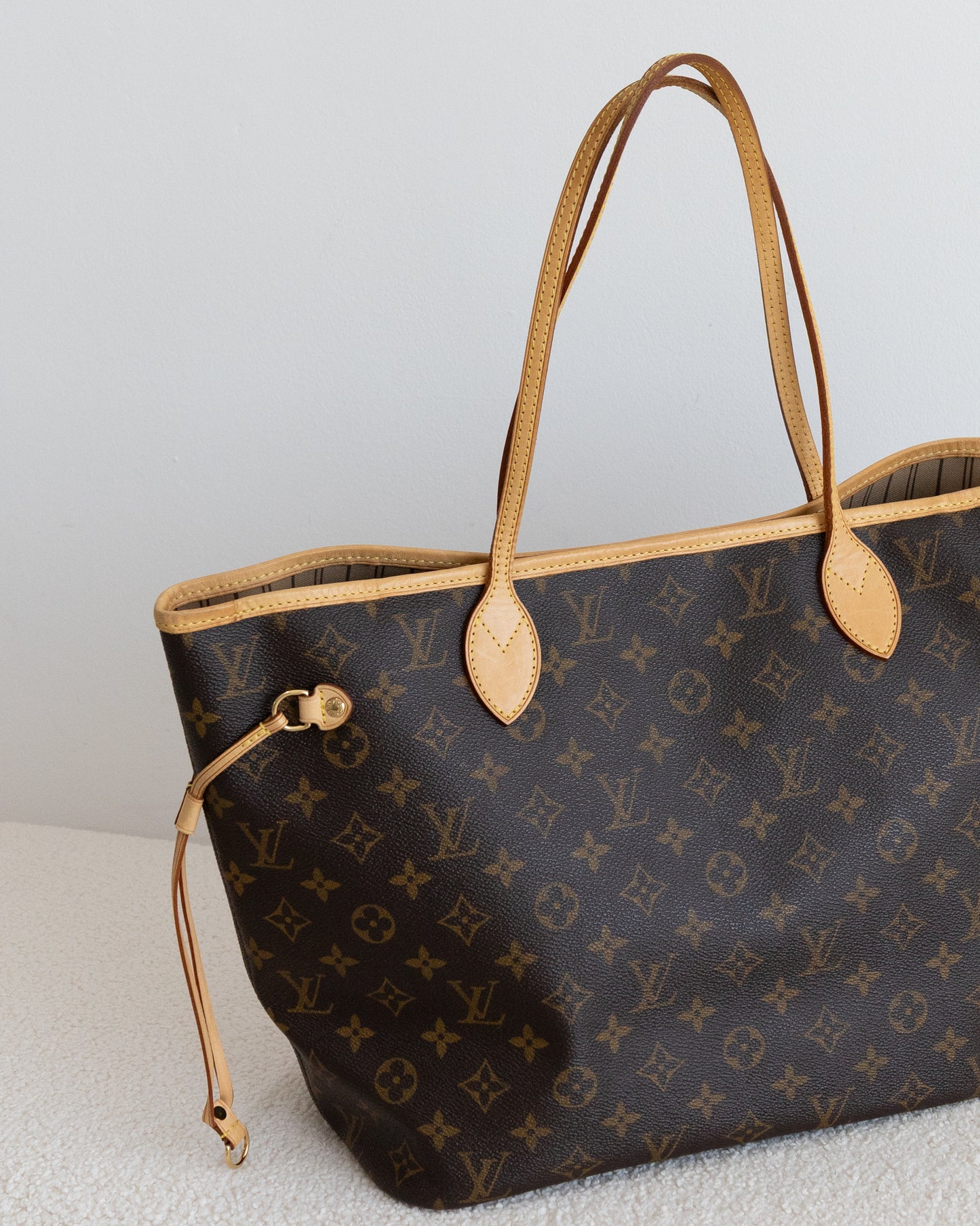LOUIS VUITTON Neverfull MM