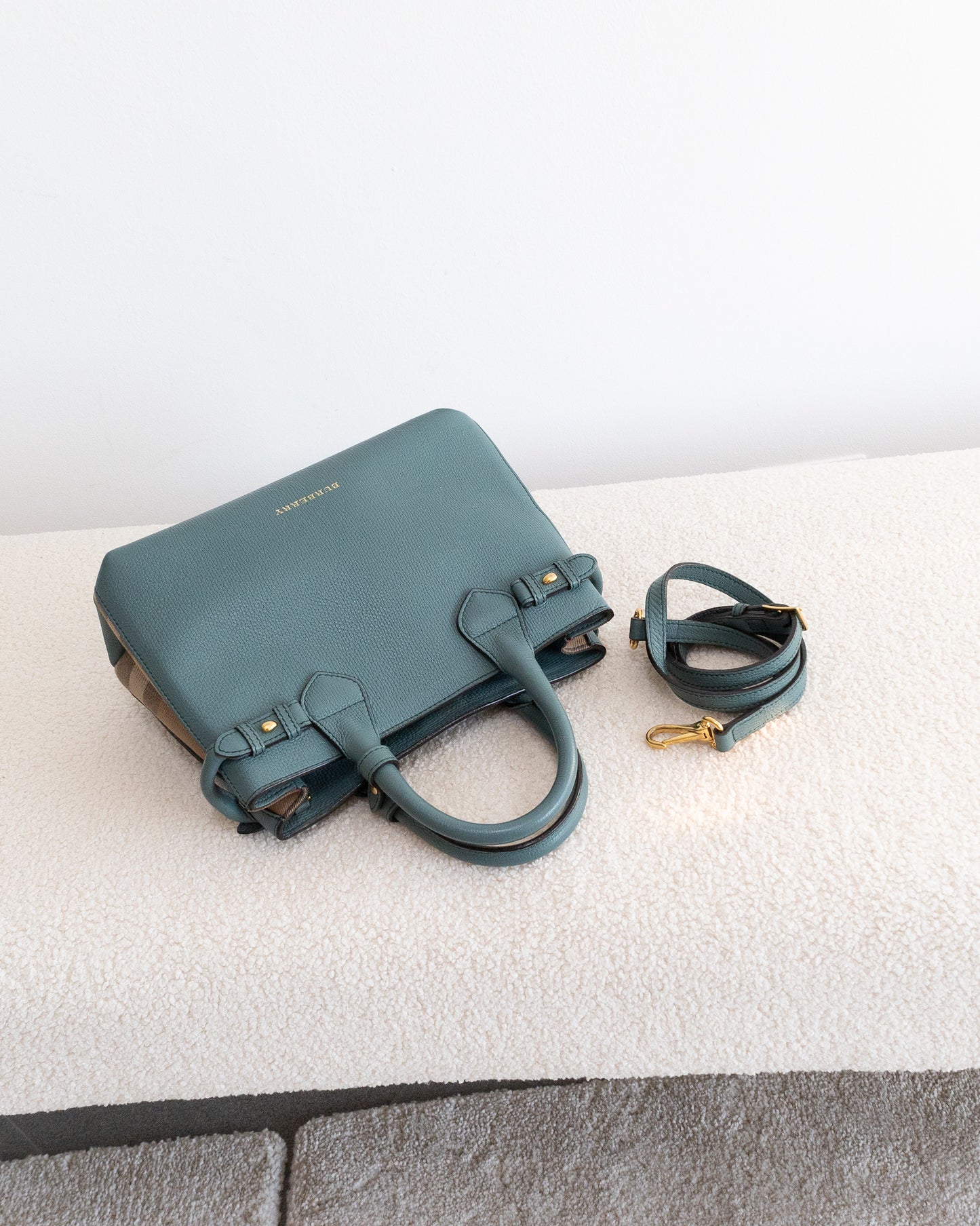 BURBERRY Banner Small