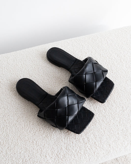 BOTTEGA VENETA Lido Flats 38