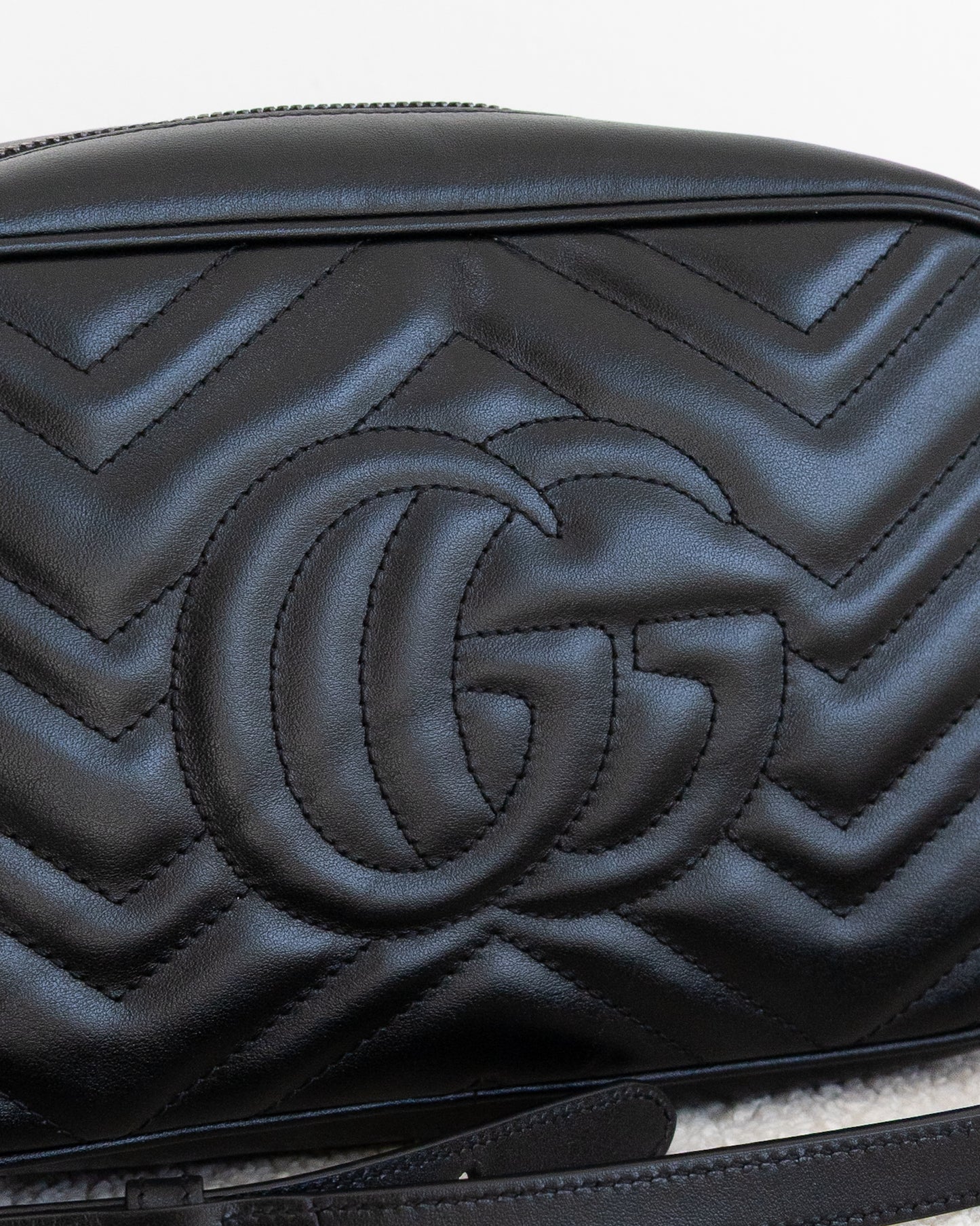 GUCCI Marmont Crossbody