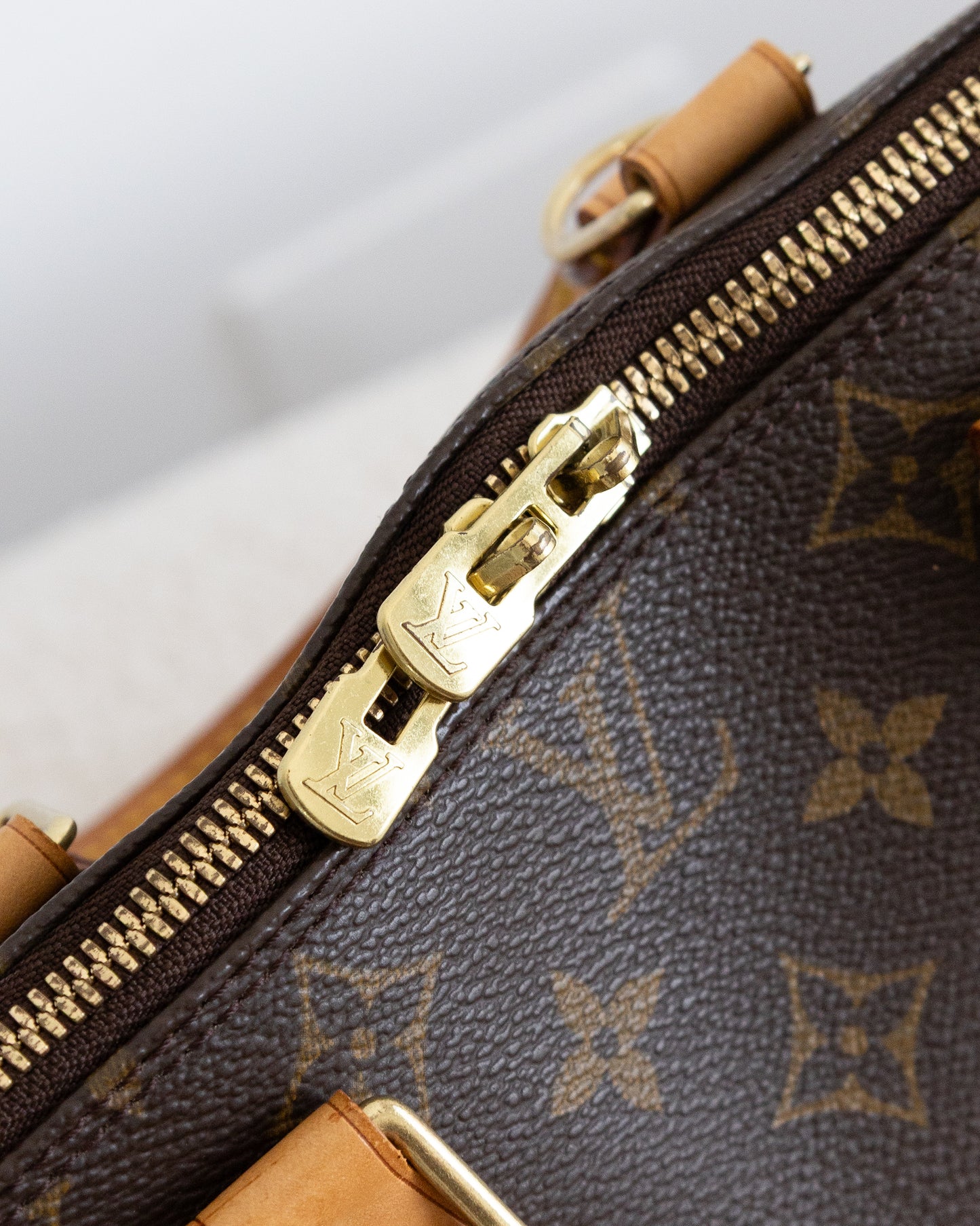LOUIS VUITTON Alma PM