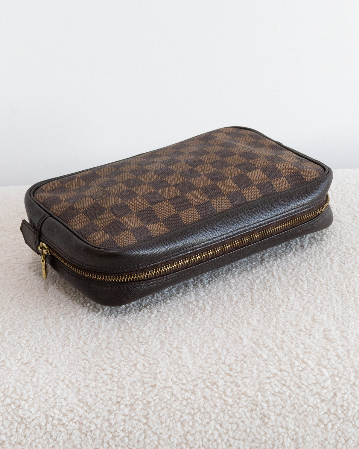 LOUIS VUITTON Trousse Toilette 25