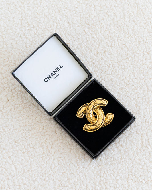 CHANEL Quilted CC Brooch