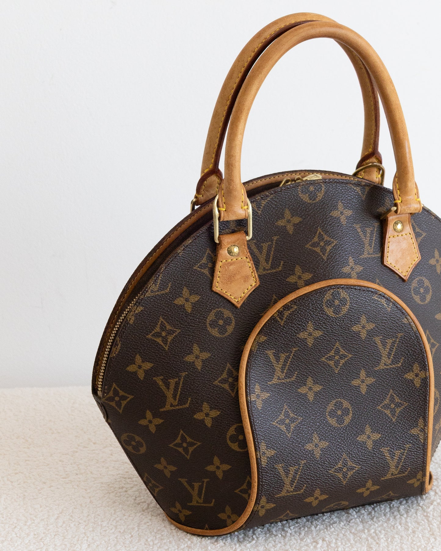 LOUIS VUITTON Ellipse PM