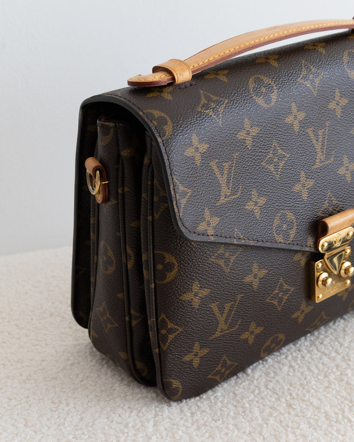LOUIS VUITTON Pochette Metis