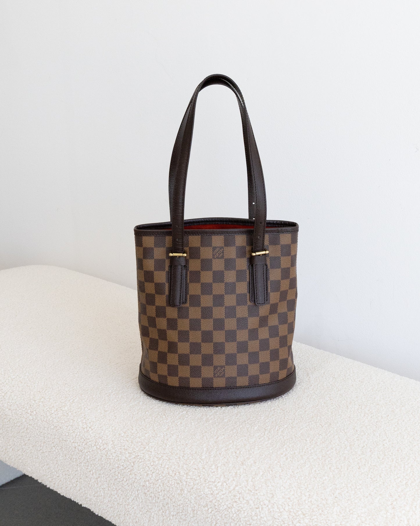 LOUIS VUITTON Marais Bucket