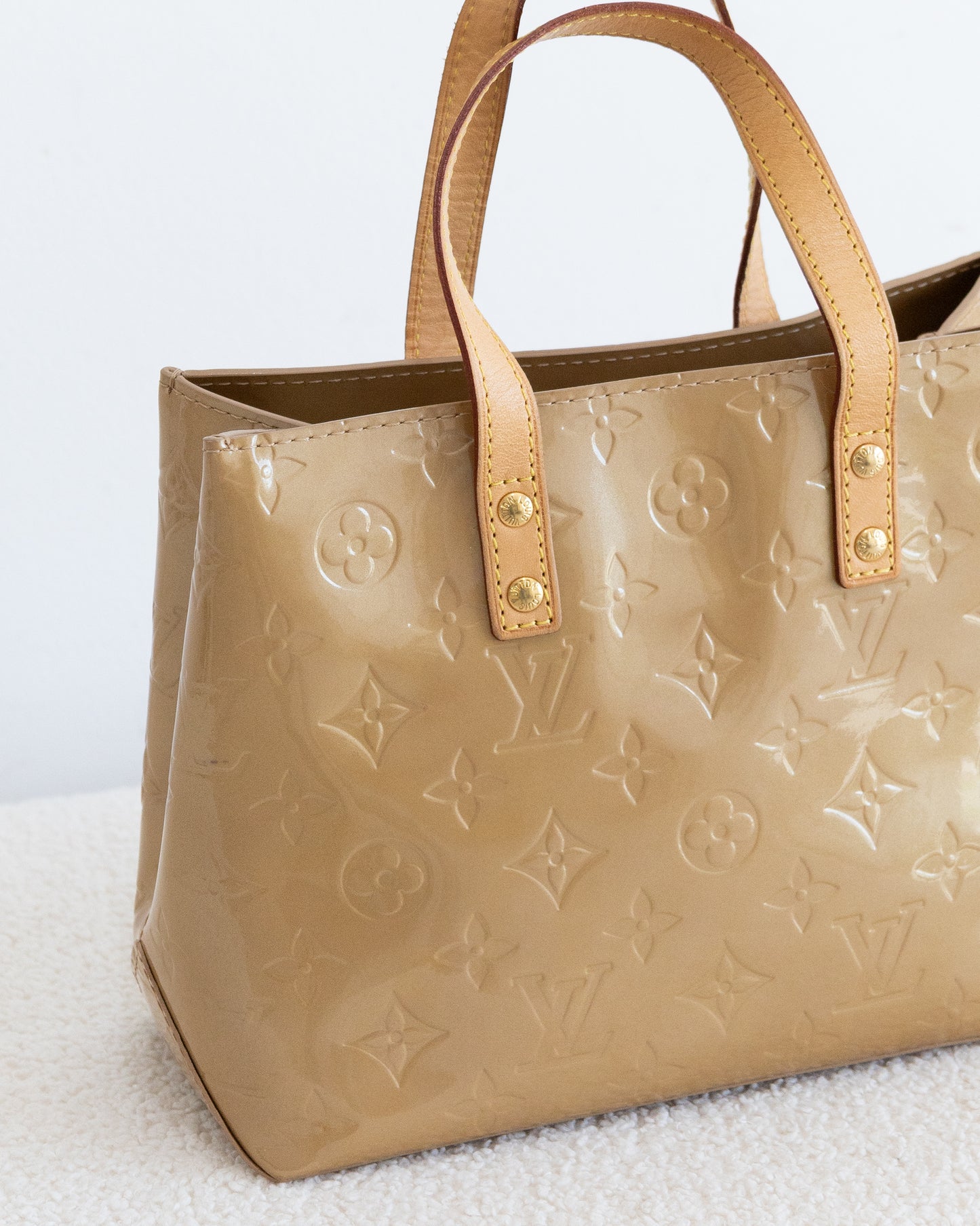 LOUIS VUITTON Reade PM