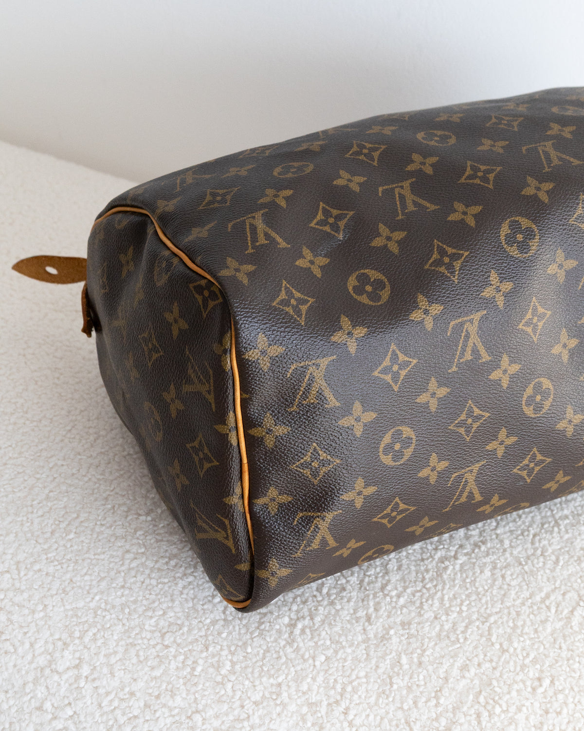 LOUIS VUITTON Speedy 30