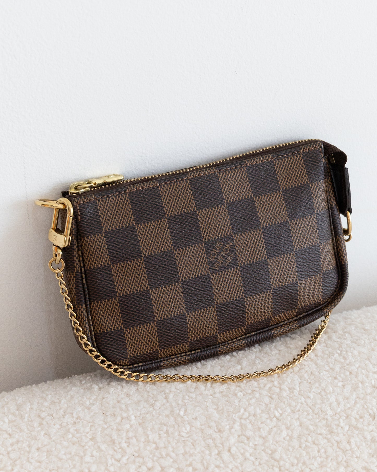 LOUIS VUITTON Mini Pochette Accessoires