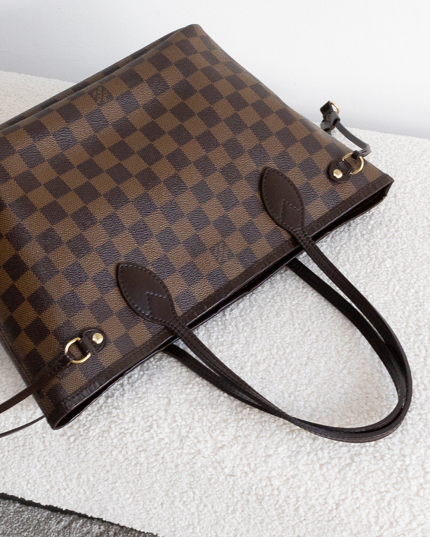 LOUIS VUITTON Neverfull PM