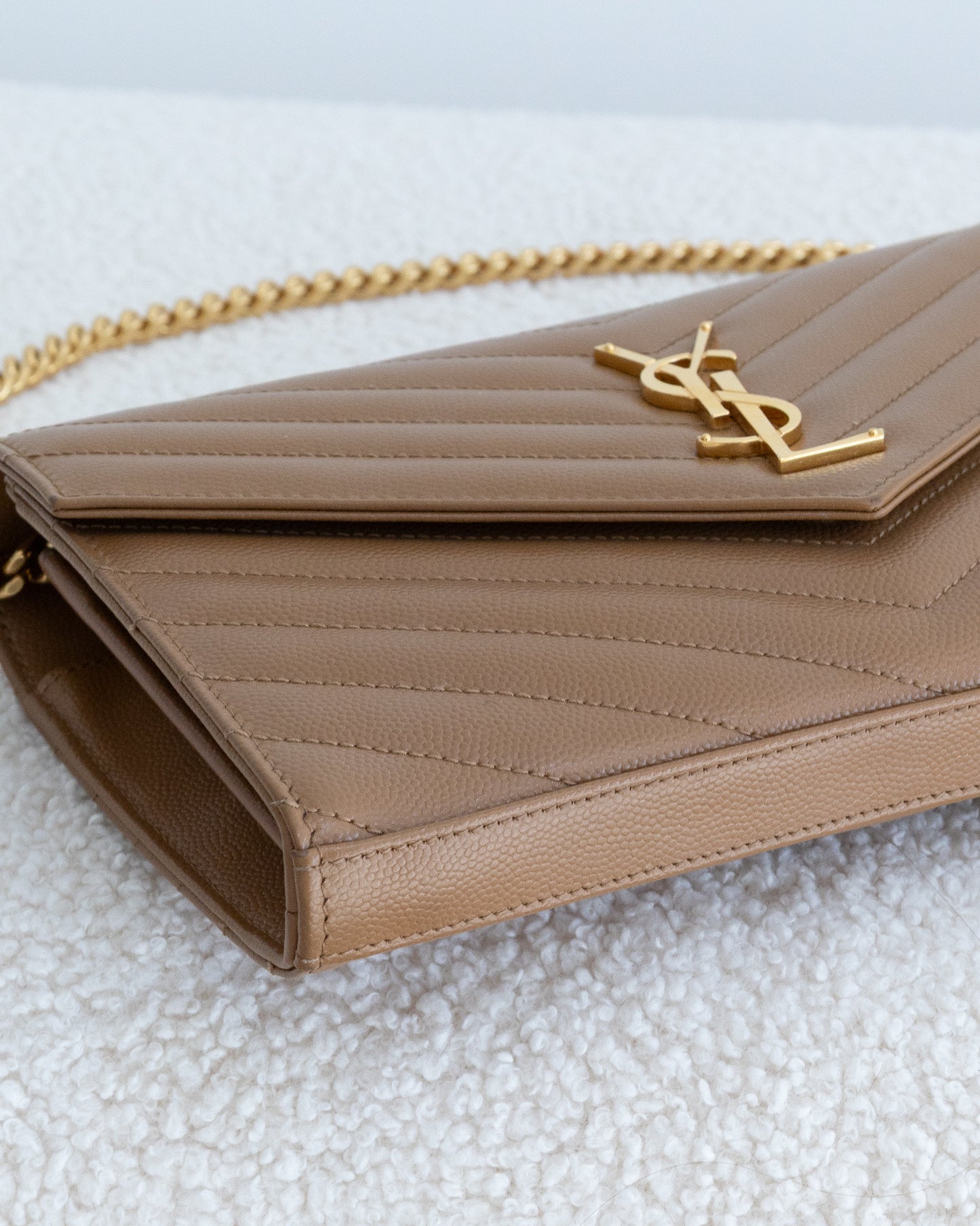 SAINT LAURENT Cassandre WOC