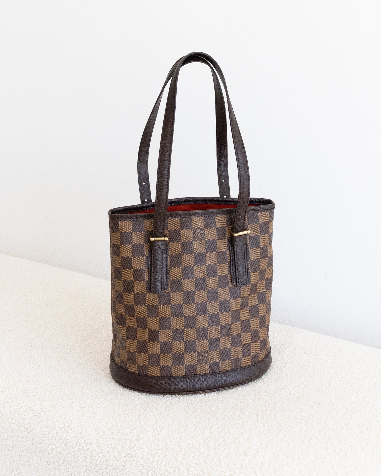 LOUIS VUITTON Marais Bucket