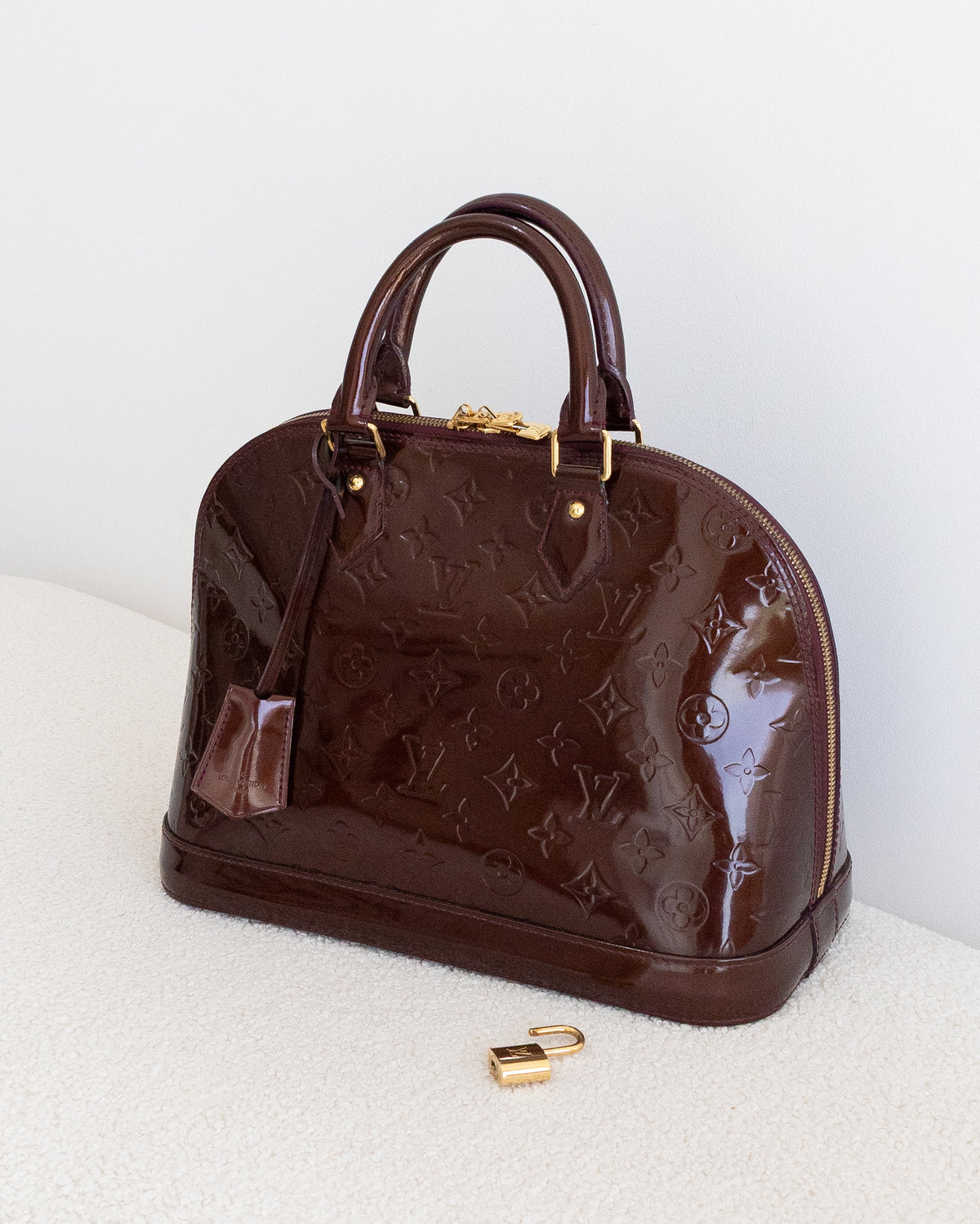 LOUIS VUITTON Alma PM