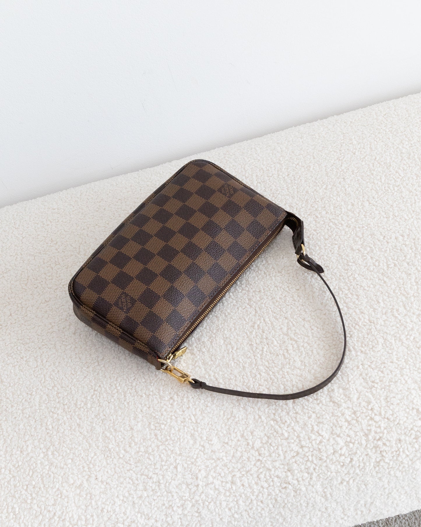 LOUIS VUITTON Pochette Accessoires