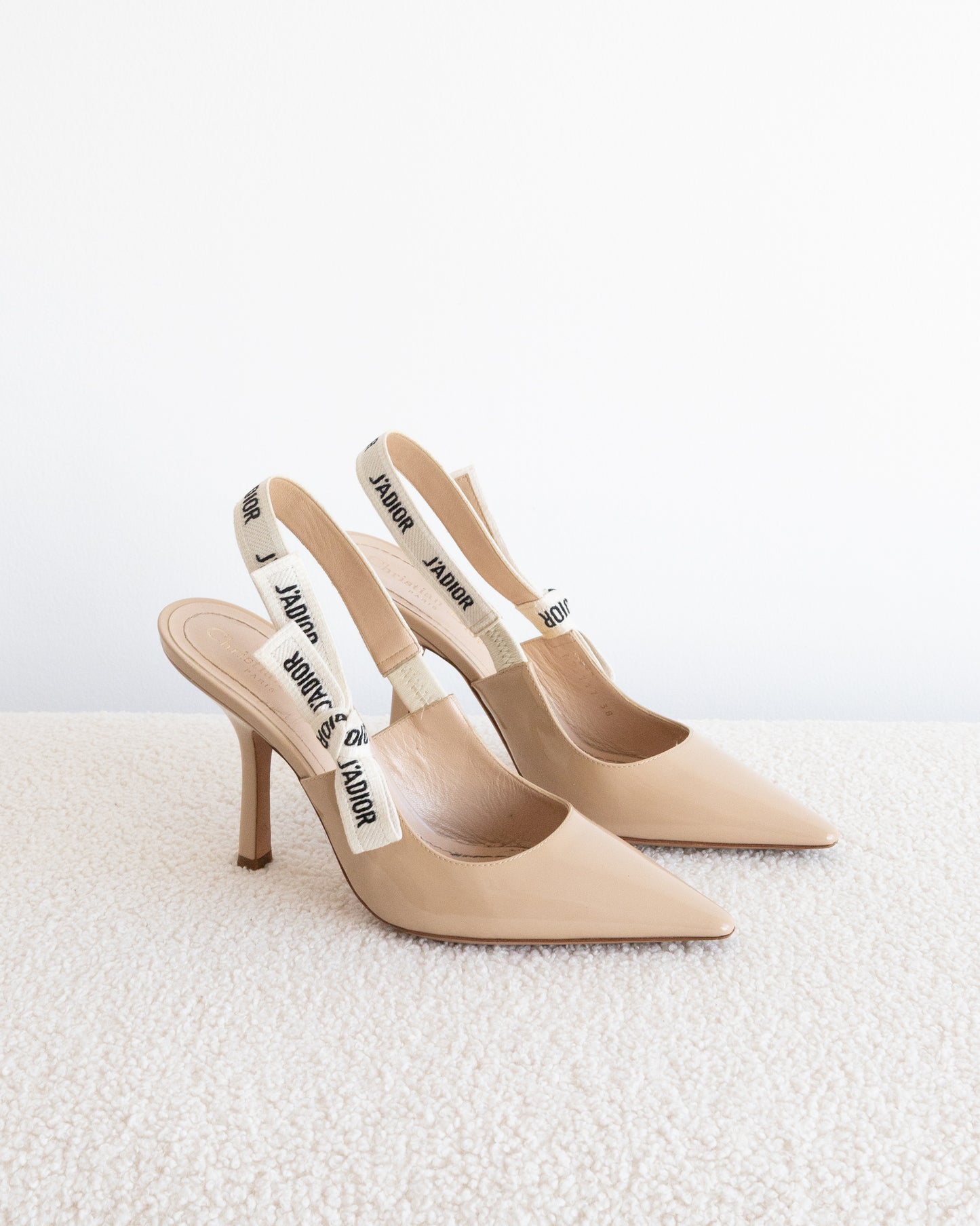 JIMMY CHOO Saeda 38