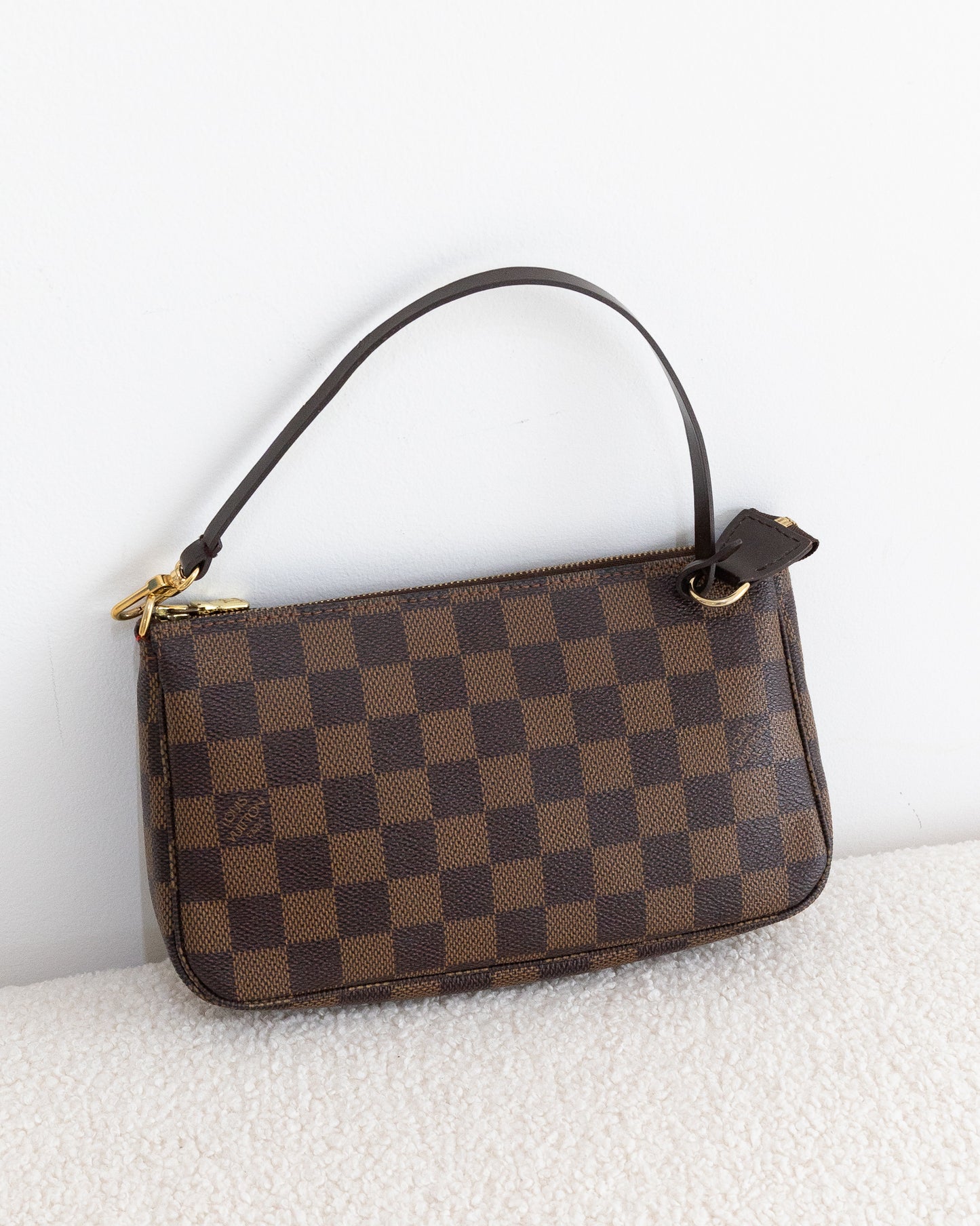 LOUIS VUITTON Pochette Accessoires