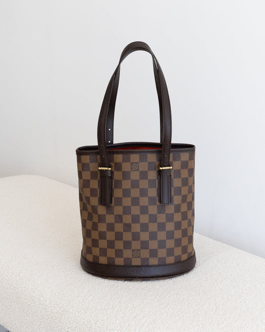 LOUIS VUITTON Marais Bucket