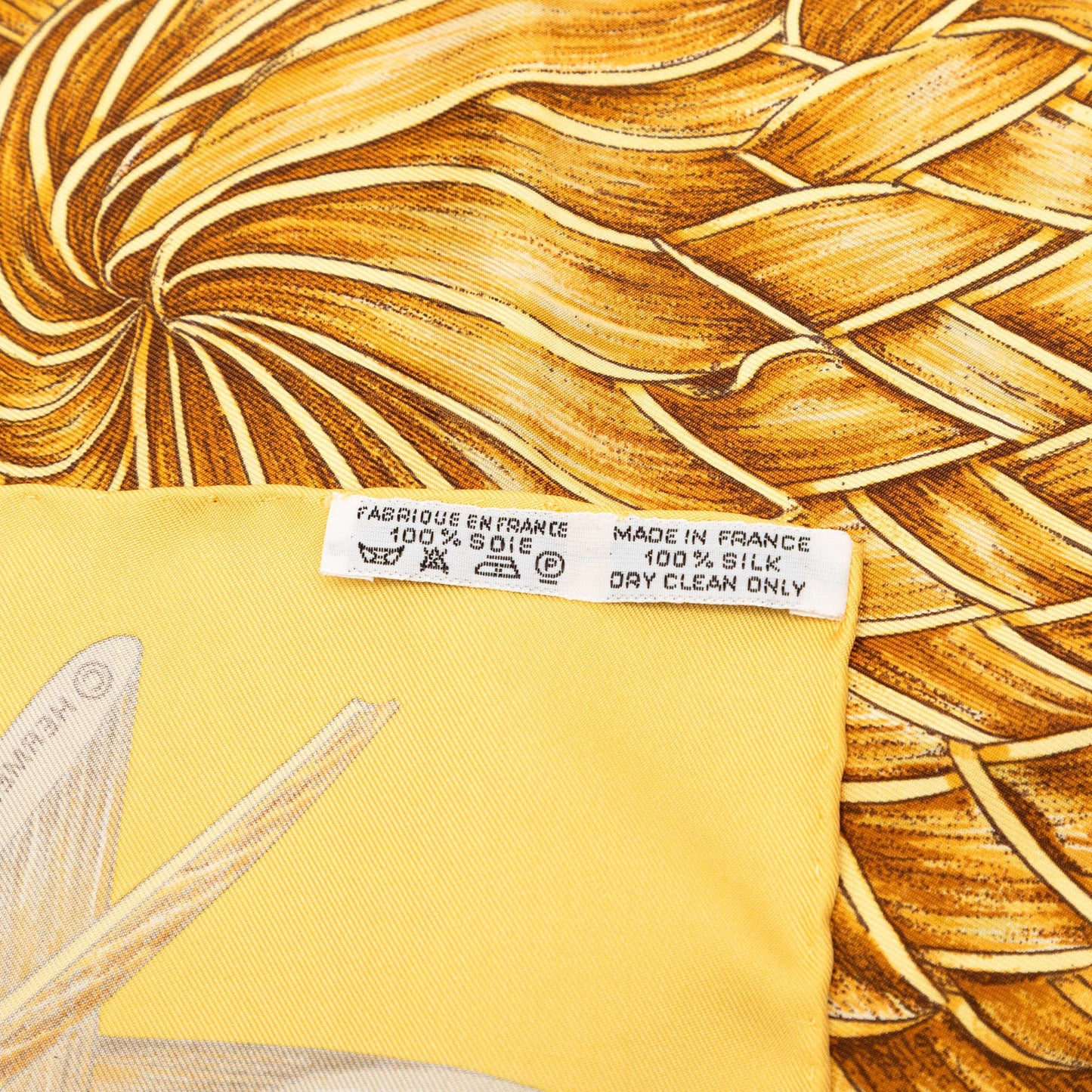 HERMÈS Nouvelle Caledonie Silk Scarf