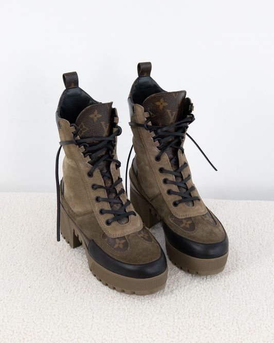 LOUIS VUITTON Desert Boots 38