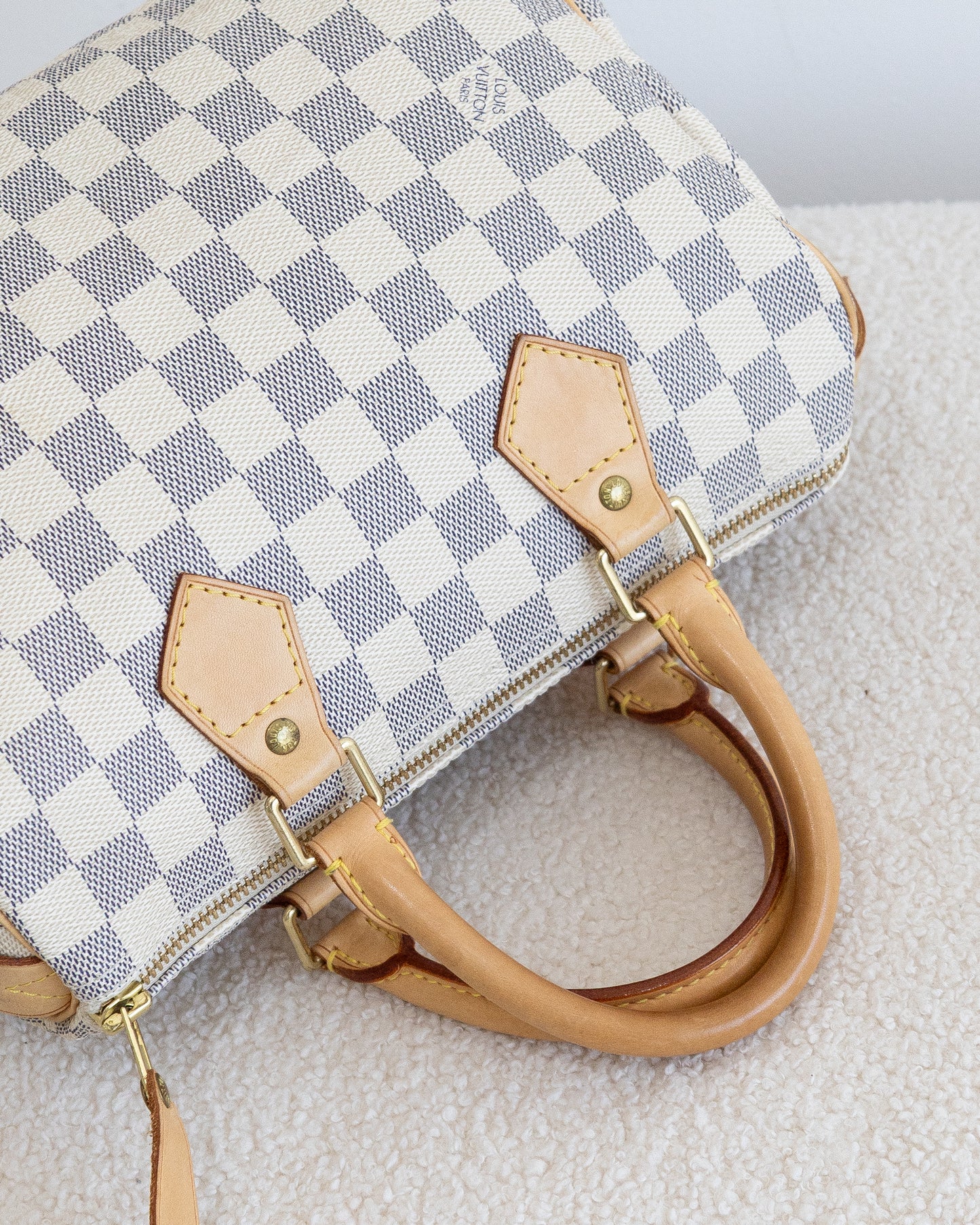 LOUIS VUITTON Speedy 25