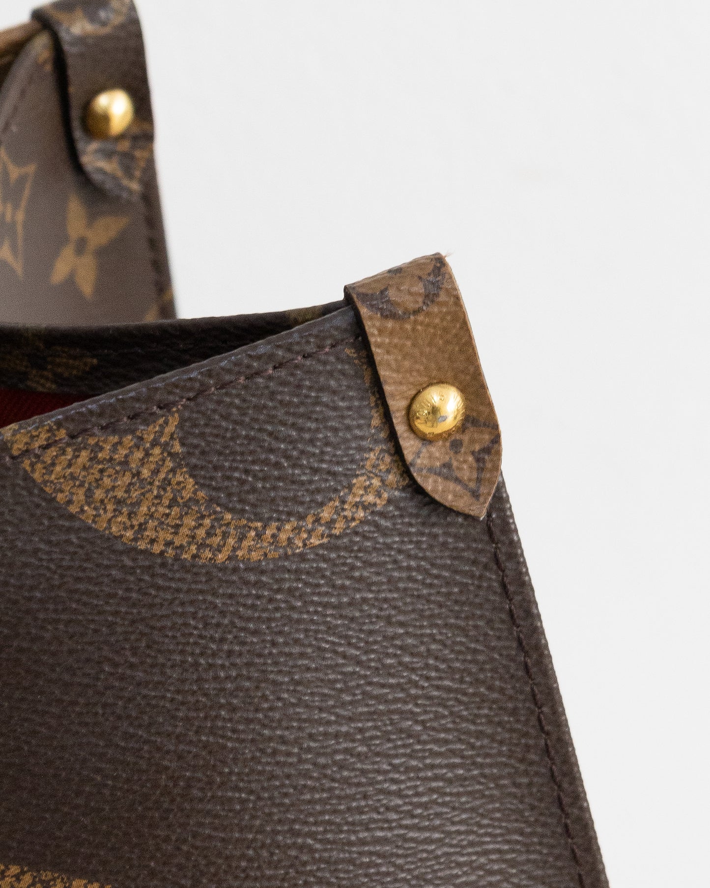 LOUIS VUITTON OnTheGo MM