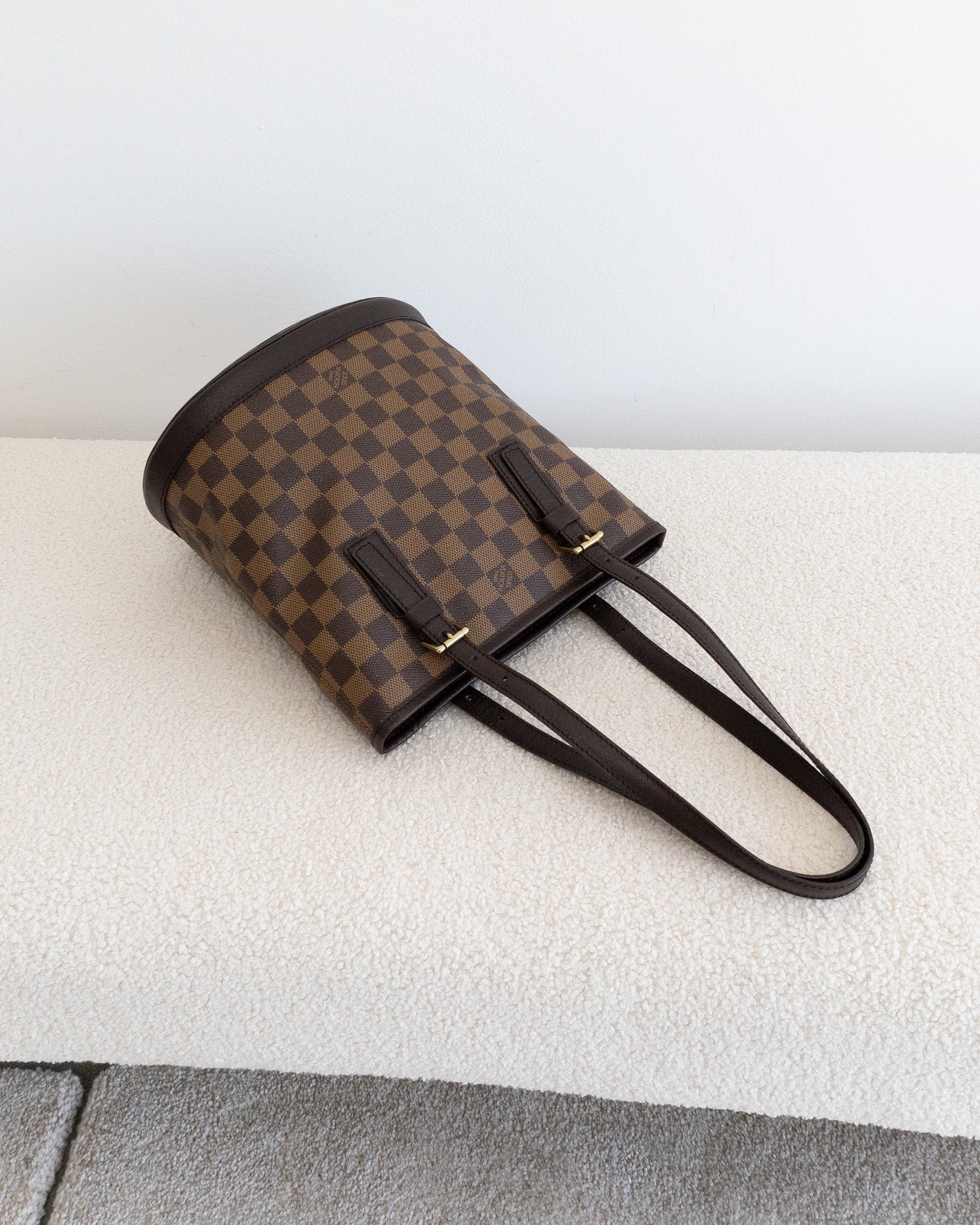 LOUIS VUITTON Marais Bucket