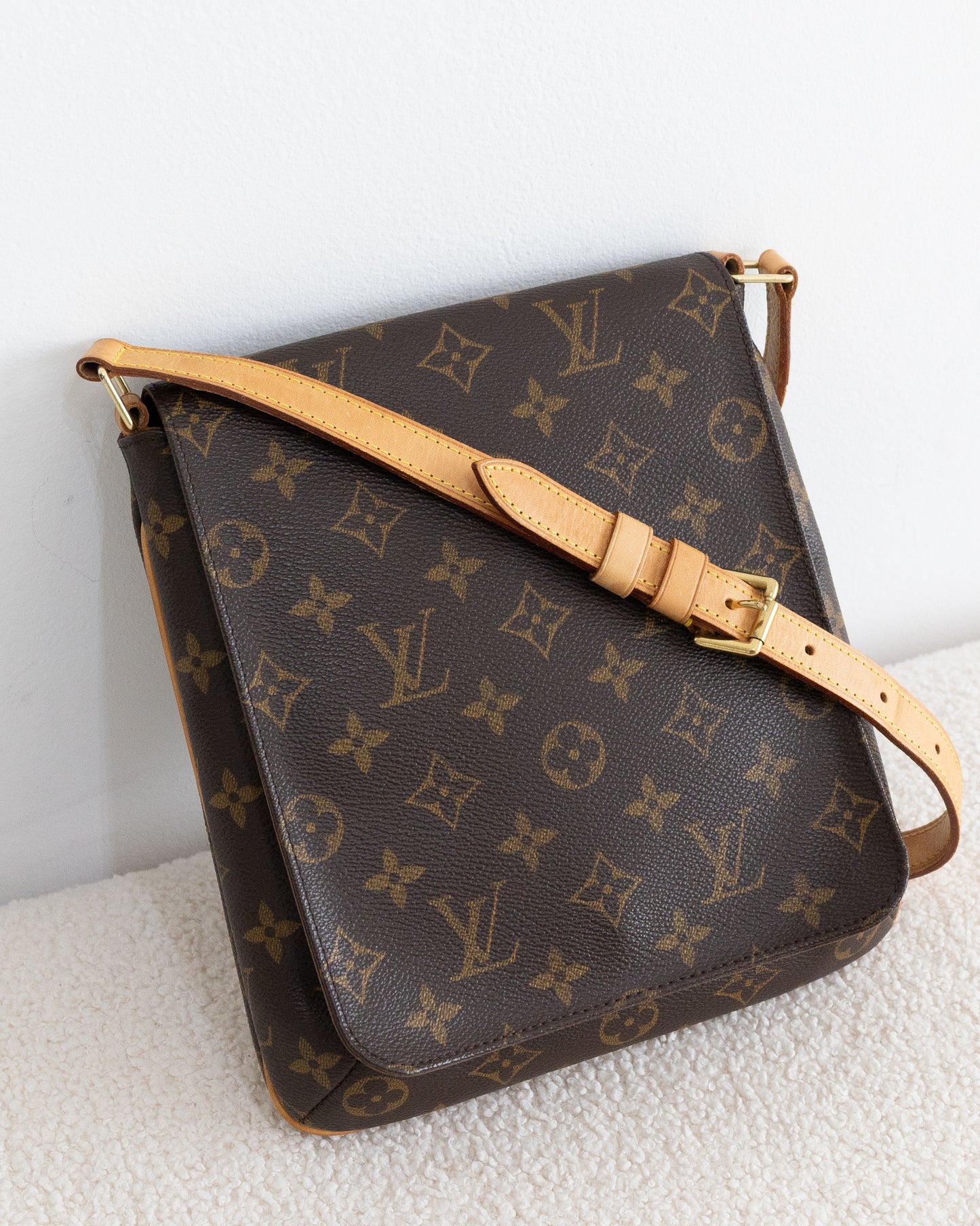 LOUIS VUITTON Musette Salsa PM