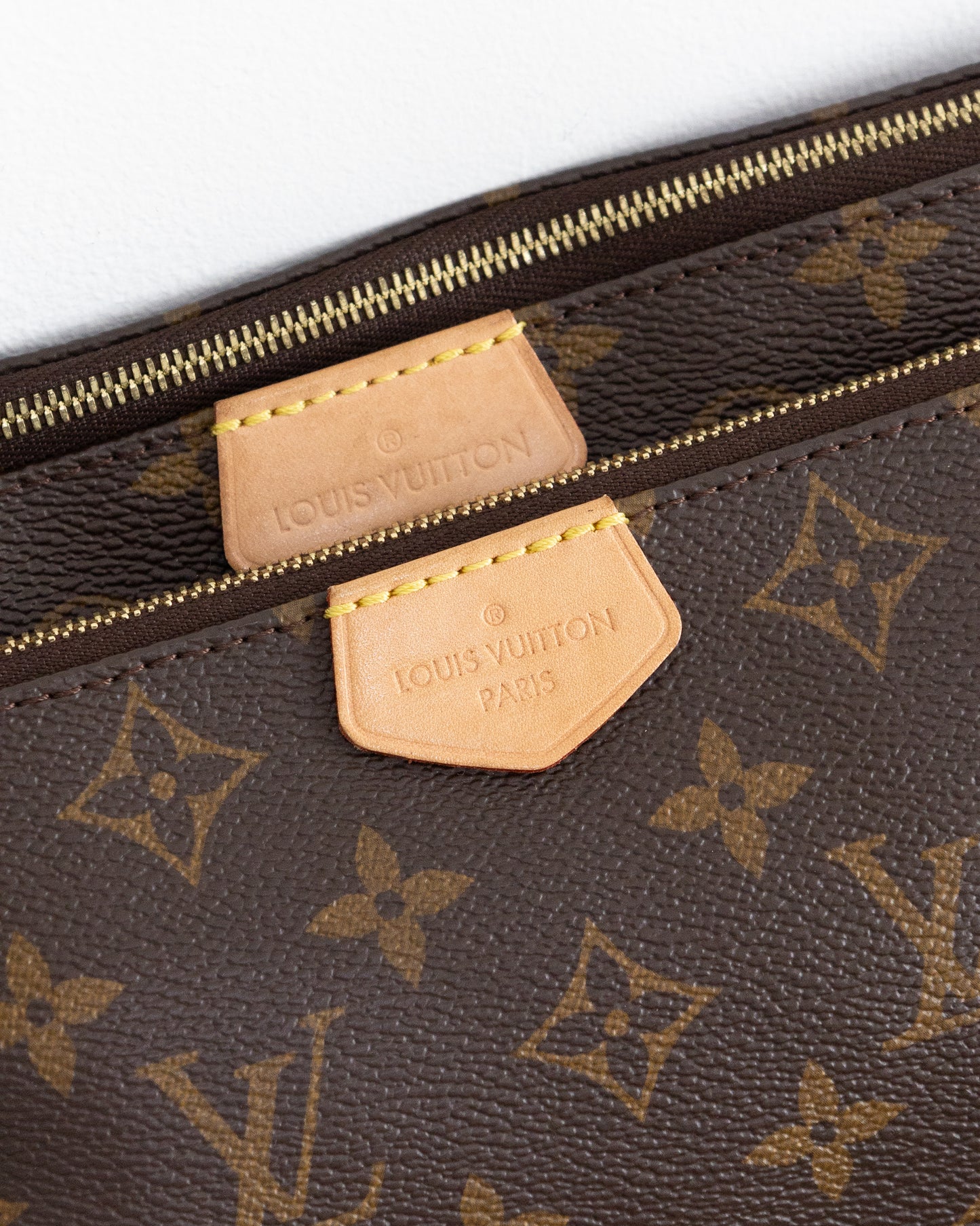 LOUIS VUITTON MultiPochette