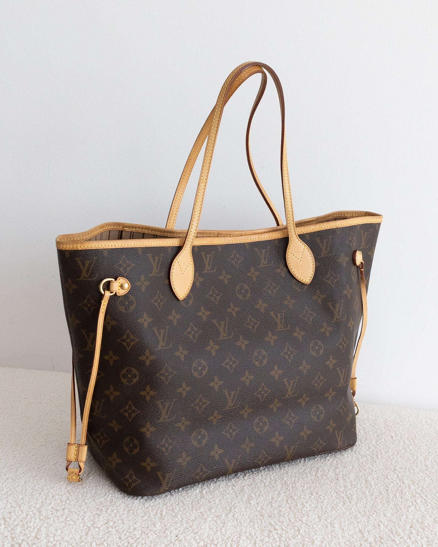 LOUIS VUITTON Neverfull MM