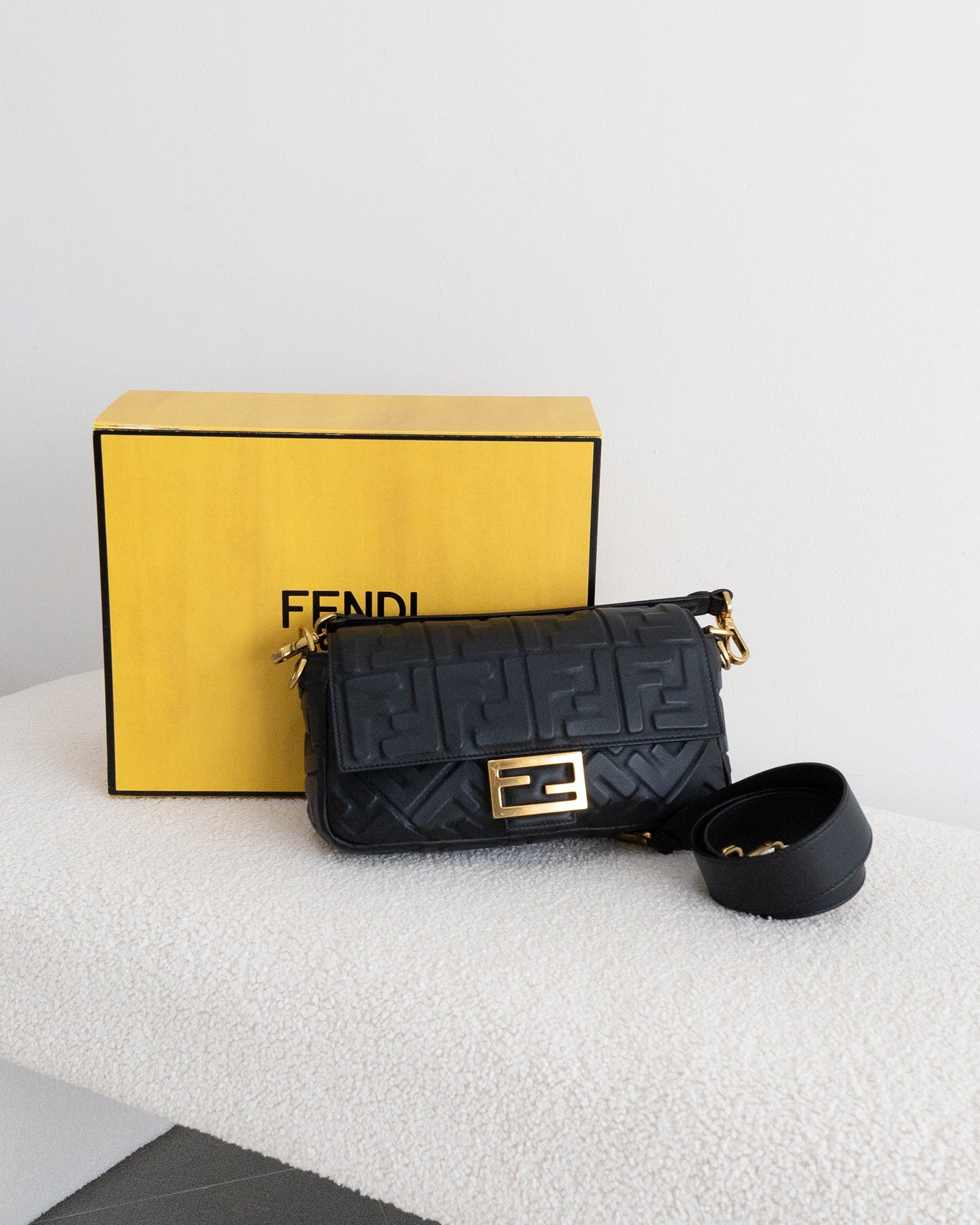 FENDI Baguette 2 ways