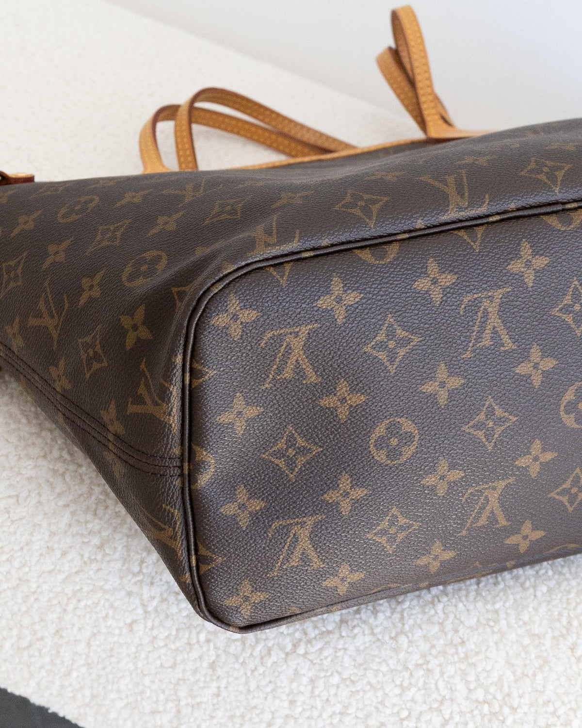 LOUIS VUITTON Neverfull MM