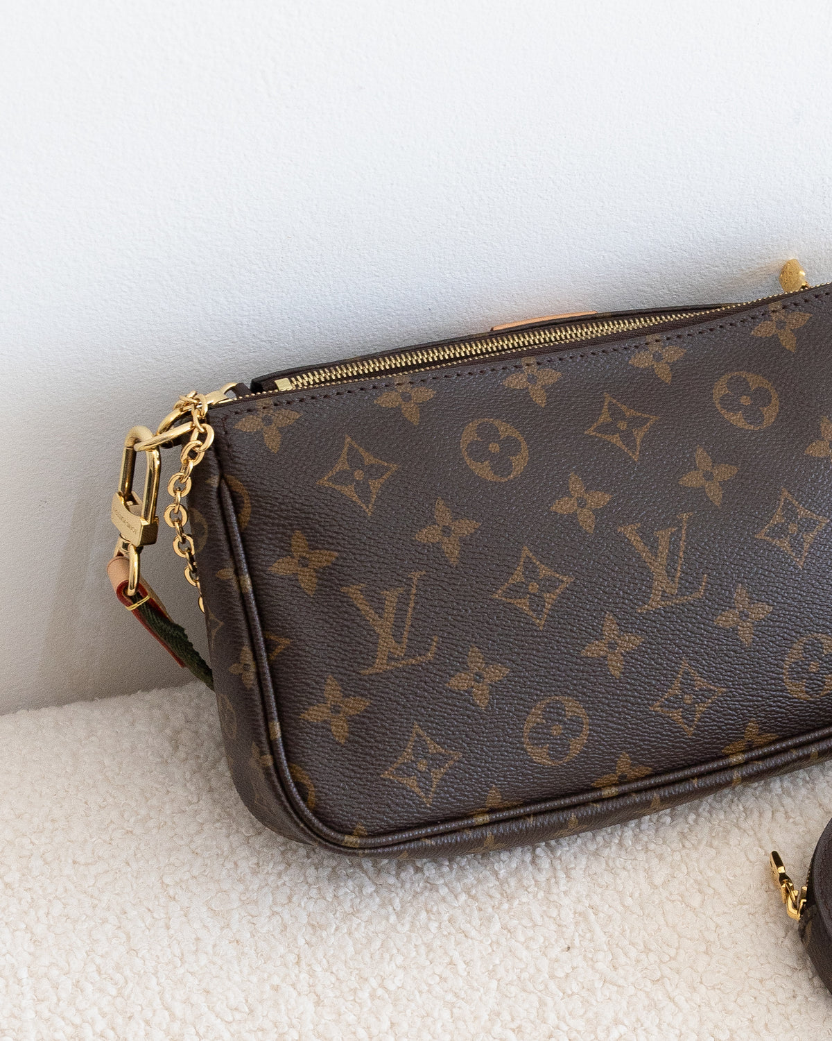LOUIS VUITTON Multipochette Accessoires
