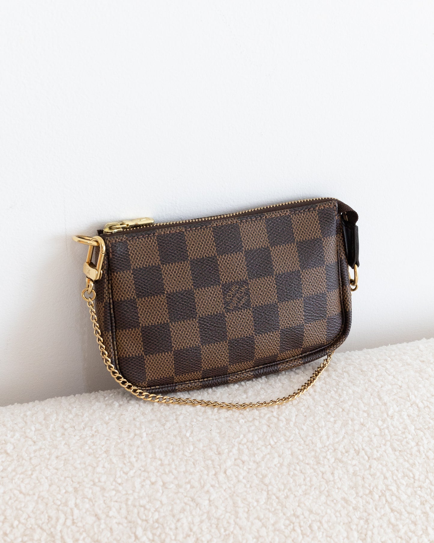 LOUIS VUITTON Mini Pochette Accessoires