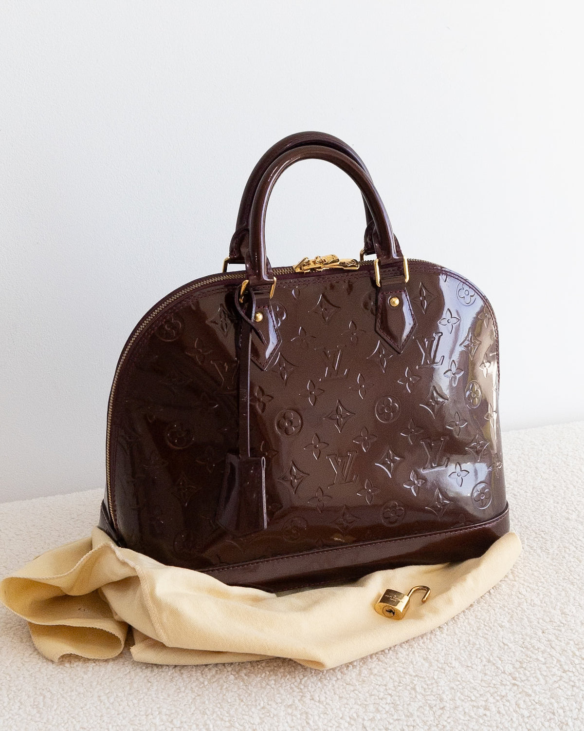 LOUIS VUITTON Alma PM