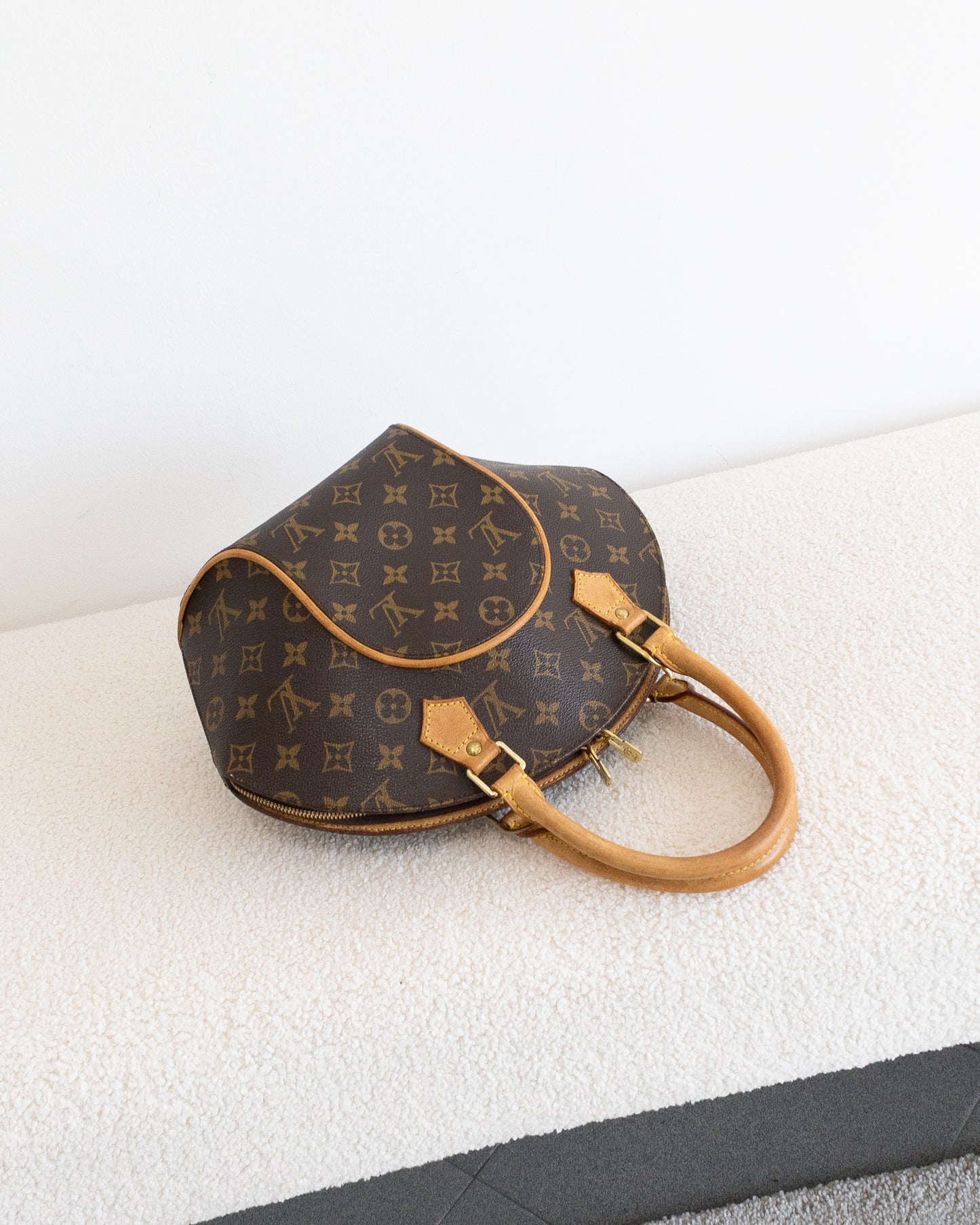 LOUIS VUITTON Ellipse PM