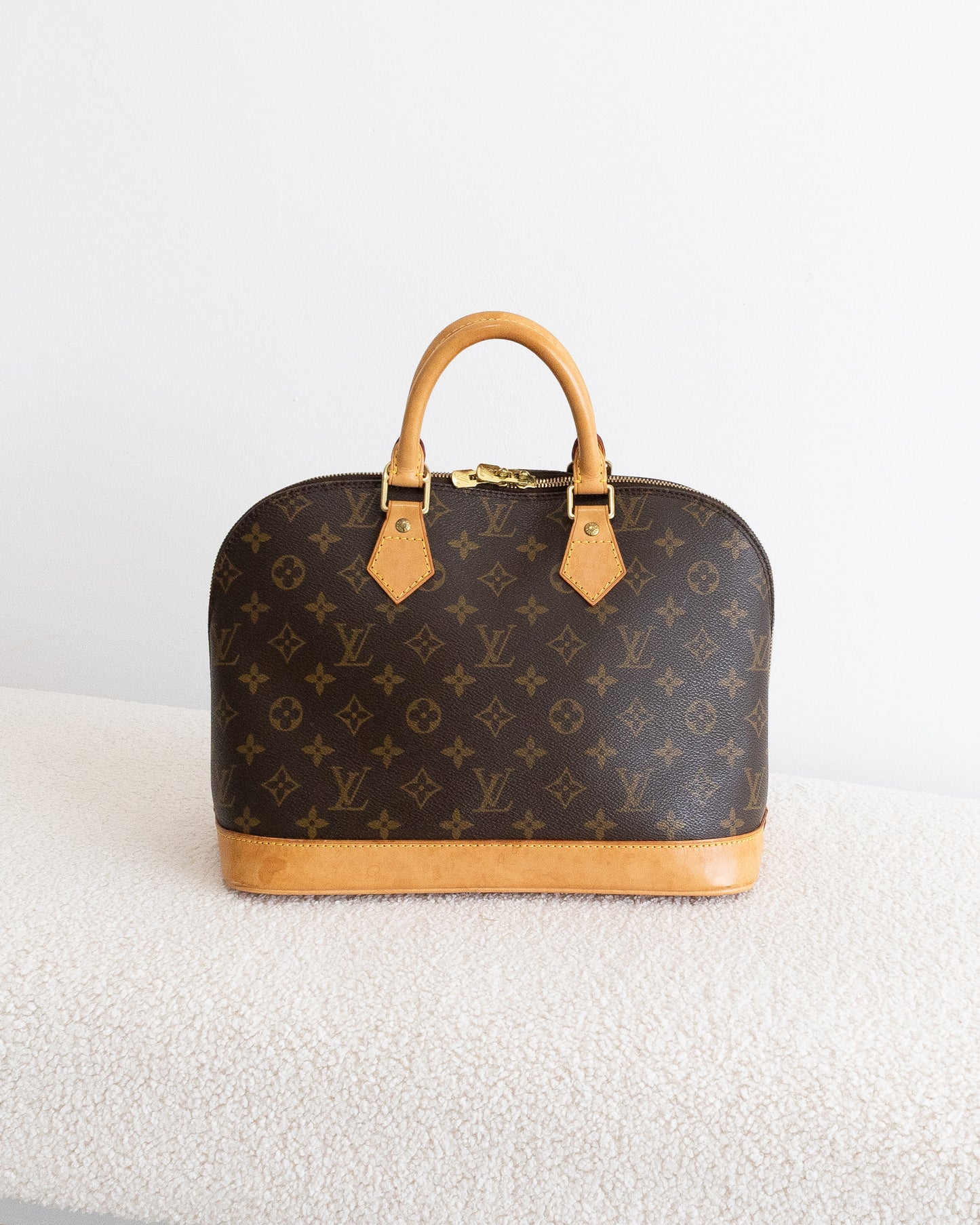 LOUIS VUITTON Alma PM